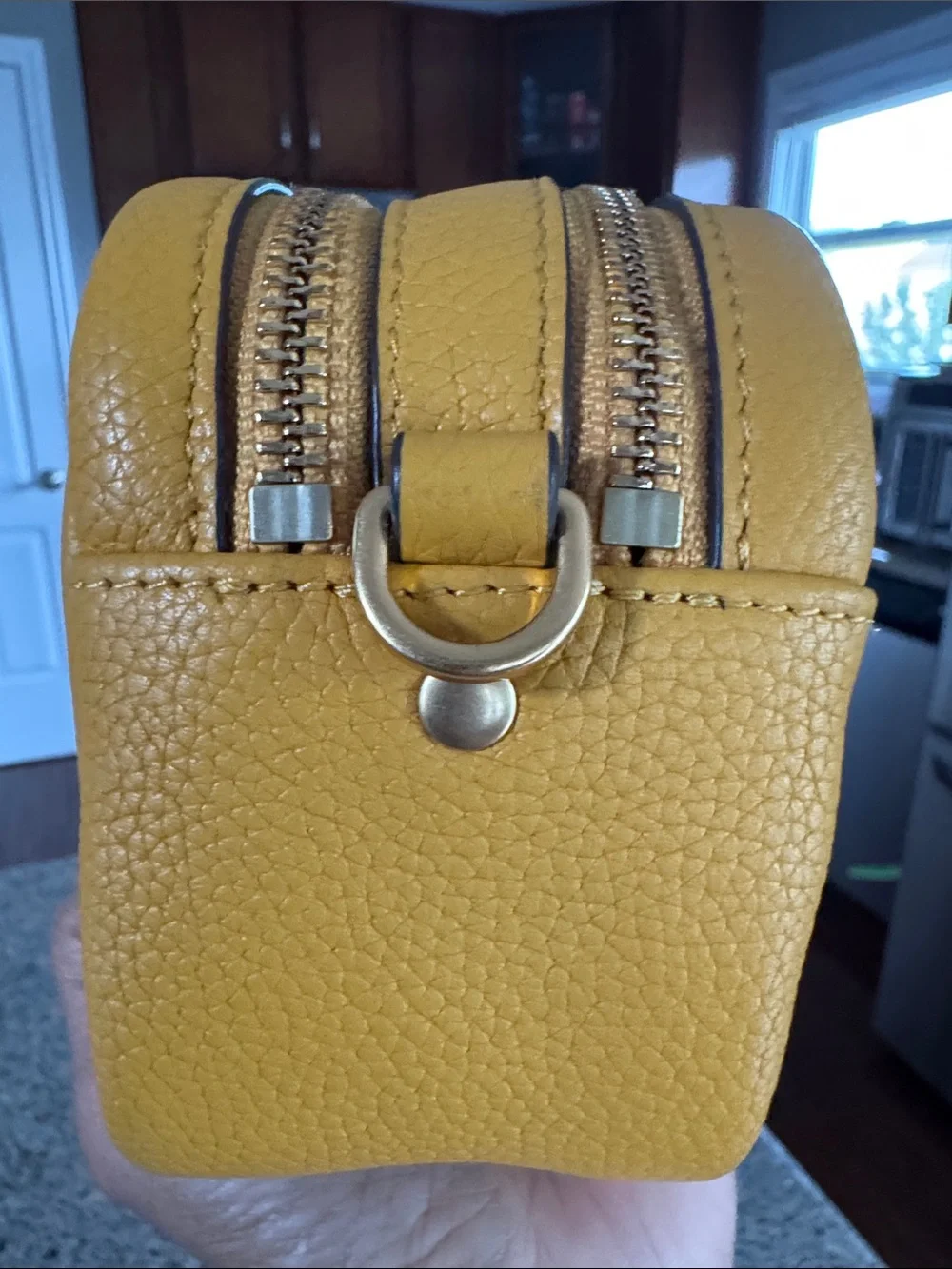 Tory Burch compact pebbled
