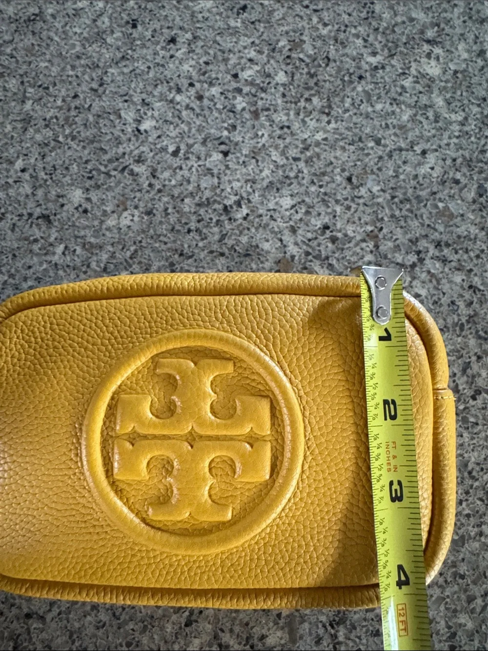Tory Burch compact pebbled