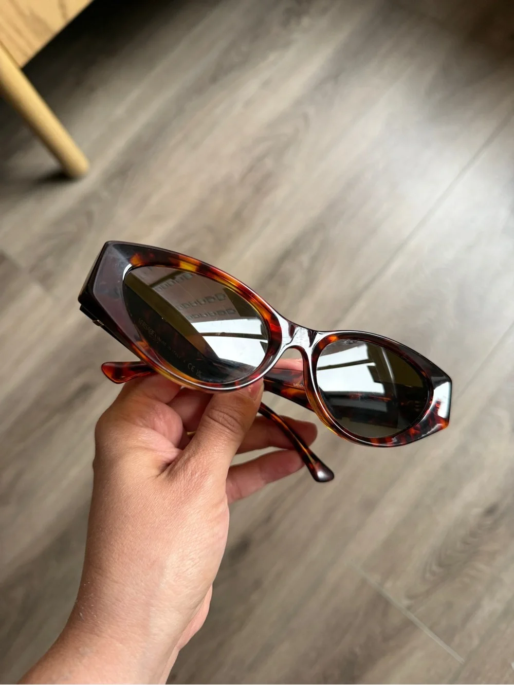 Versace missing original fell