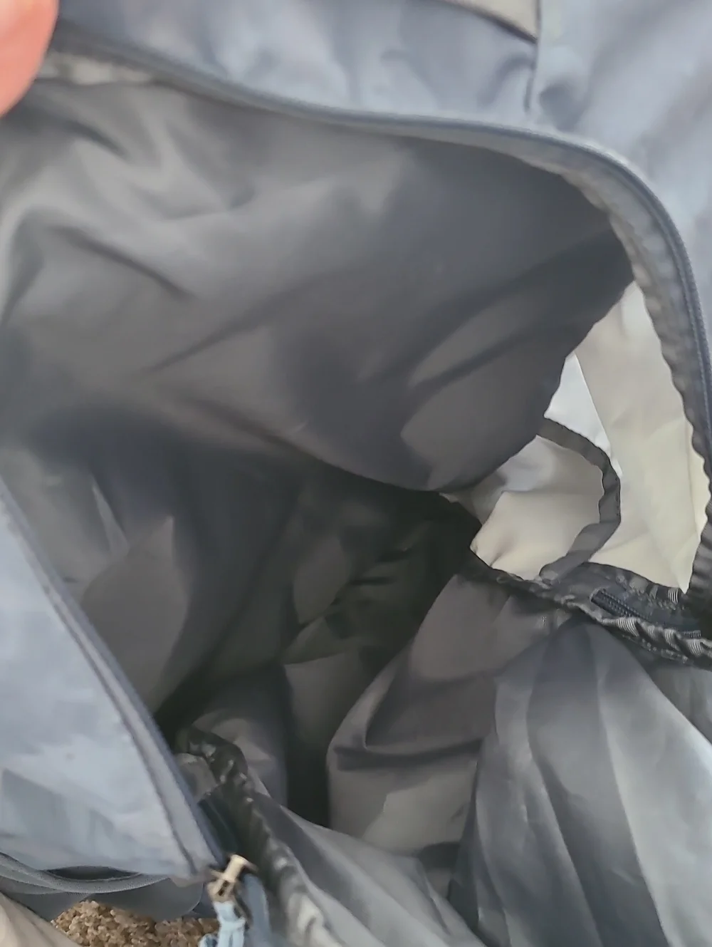 Patagonia pockets shoulder