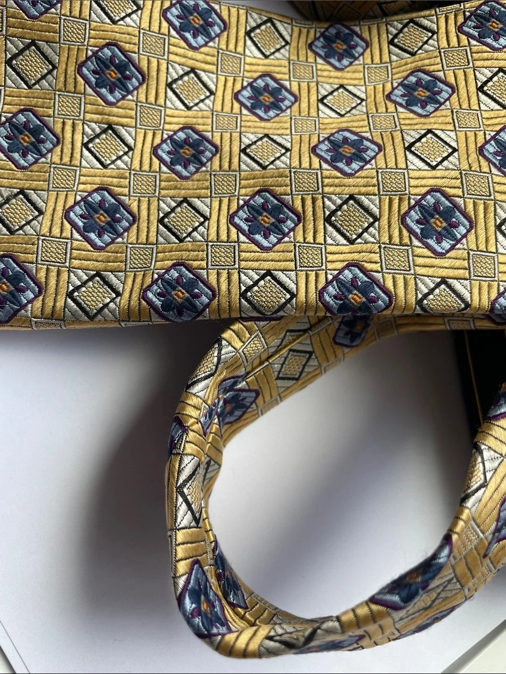 Jos. A. Bank sophisticated geometric