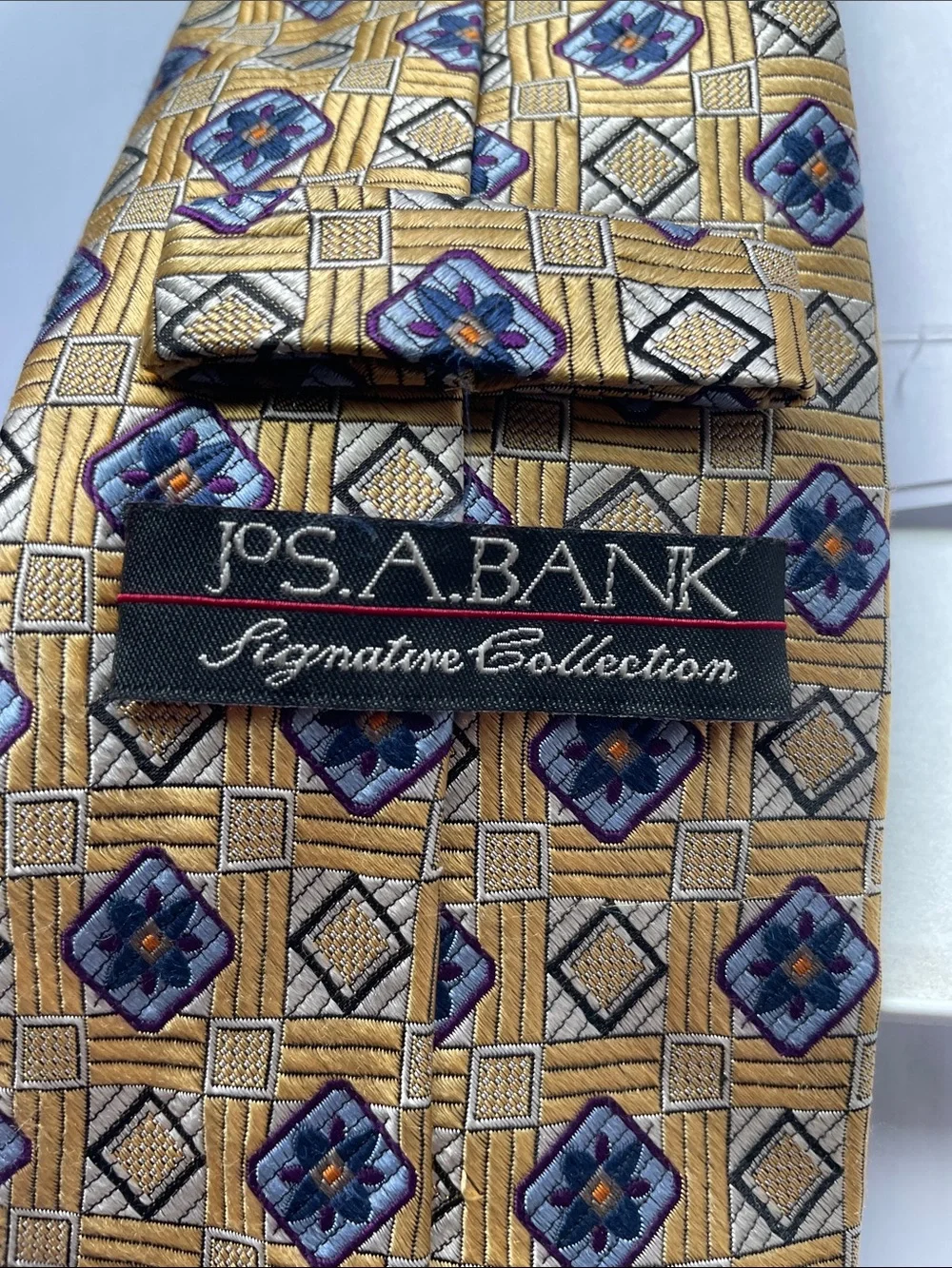 Jos. A. Bank sophisticated geometric