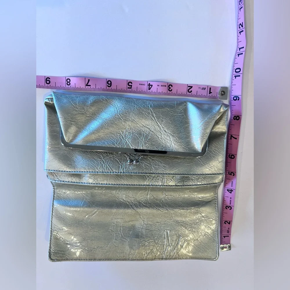 Kenneth Cole Reaction elegant silver