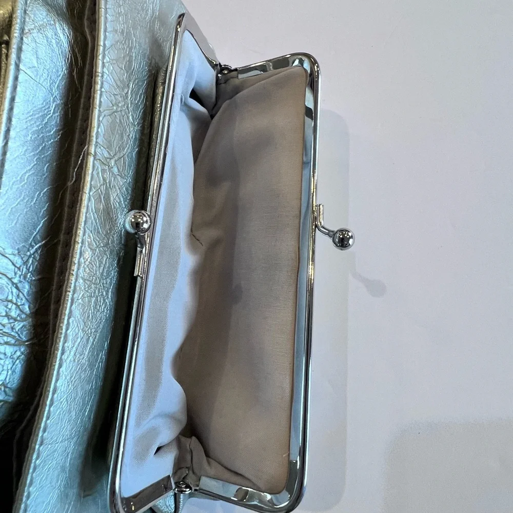 Kenneth Cole Reaction elegant silver