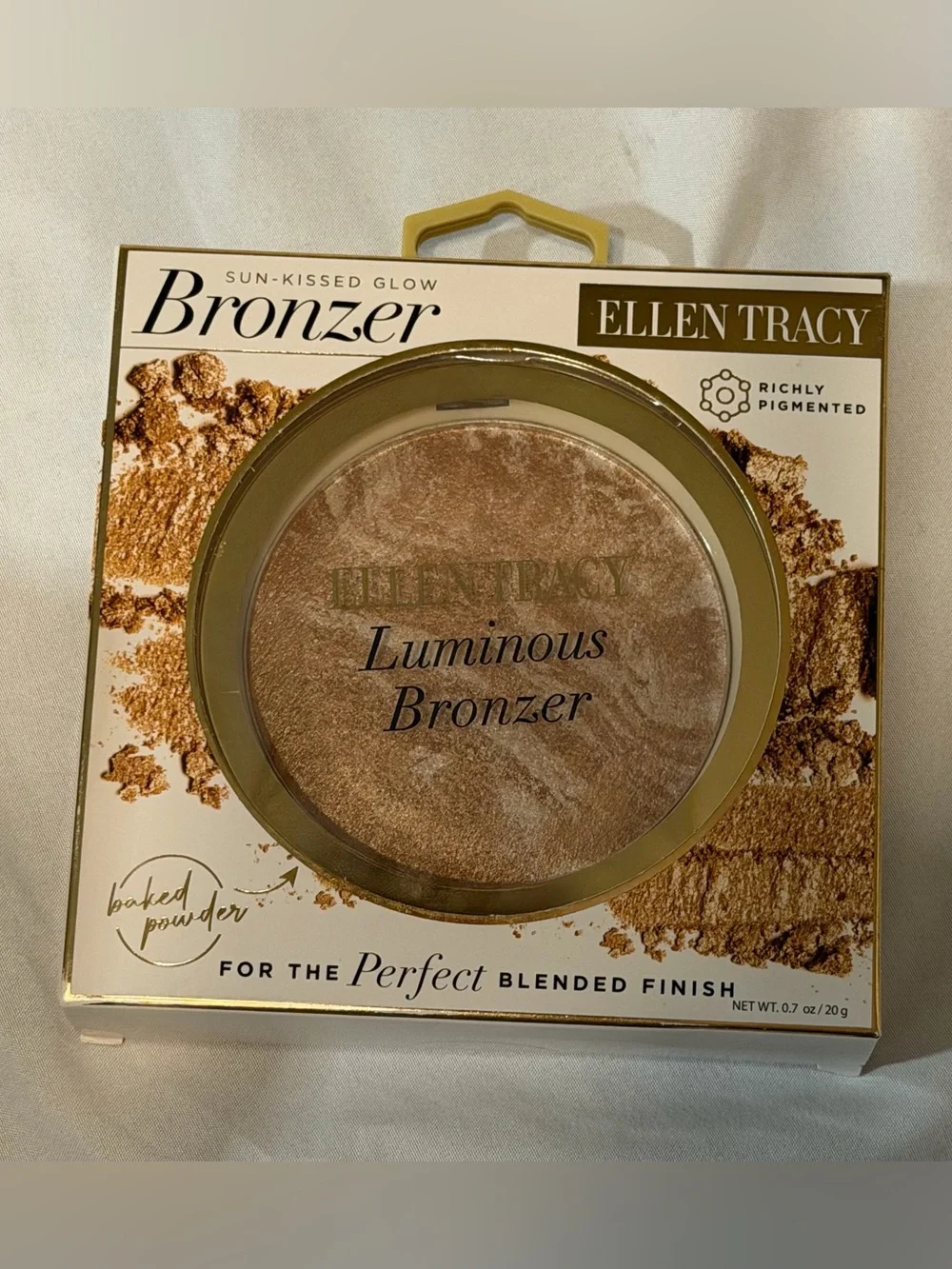 Ellen Tracy Luminous Bronzer - Warm Bronze Shimmer