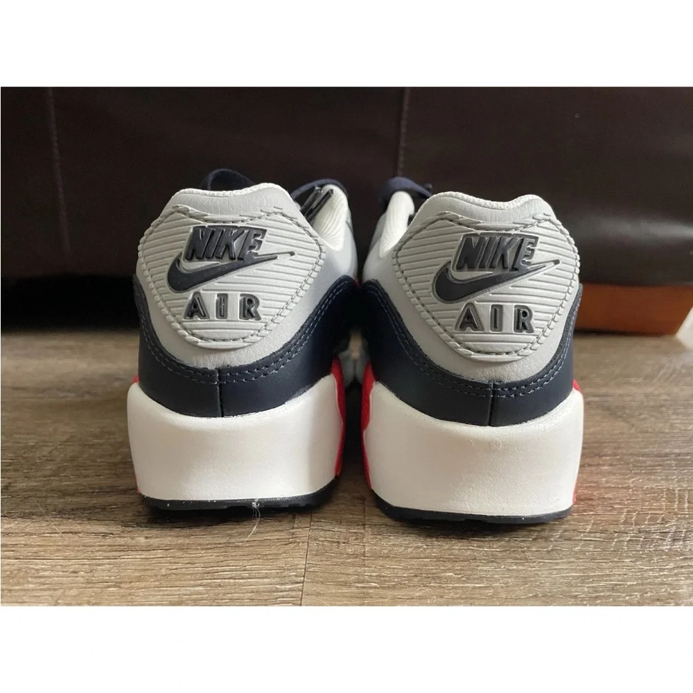 Nike Air Max 90 LTR Shoe Size 6Y Lt Smoke Grey CD6864-021