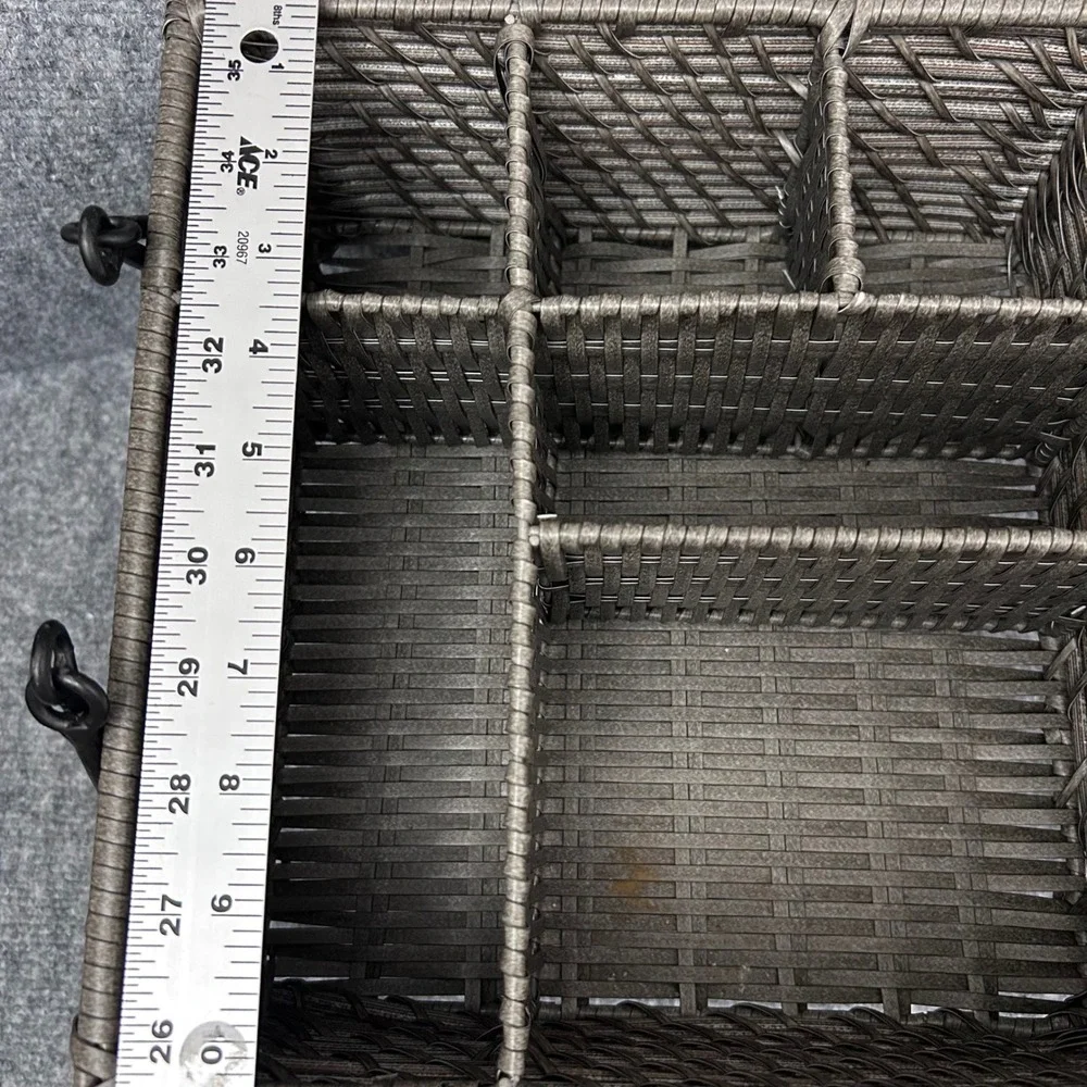 N/A woven flatware