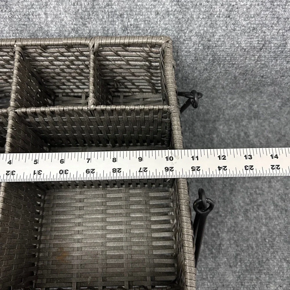 N/A woven flatware