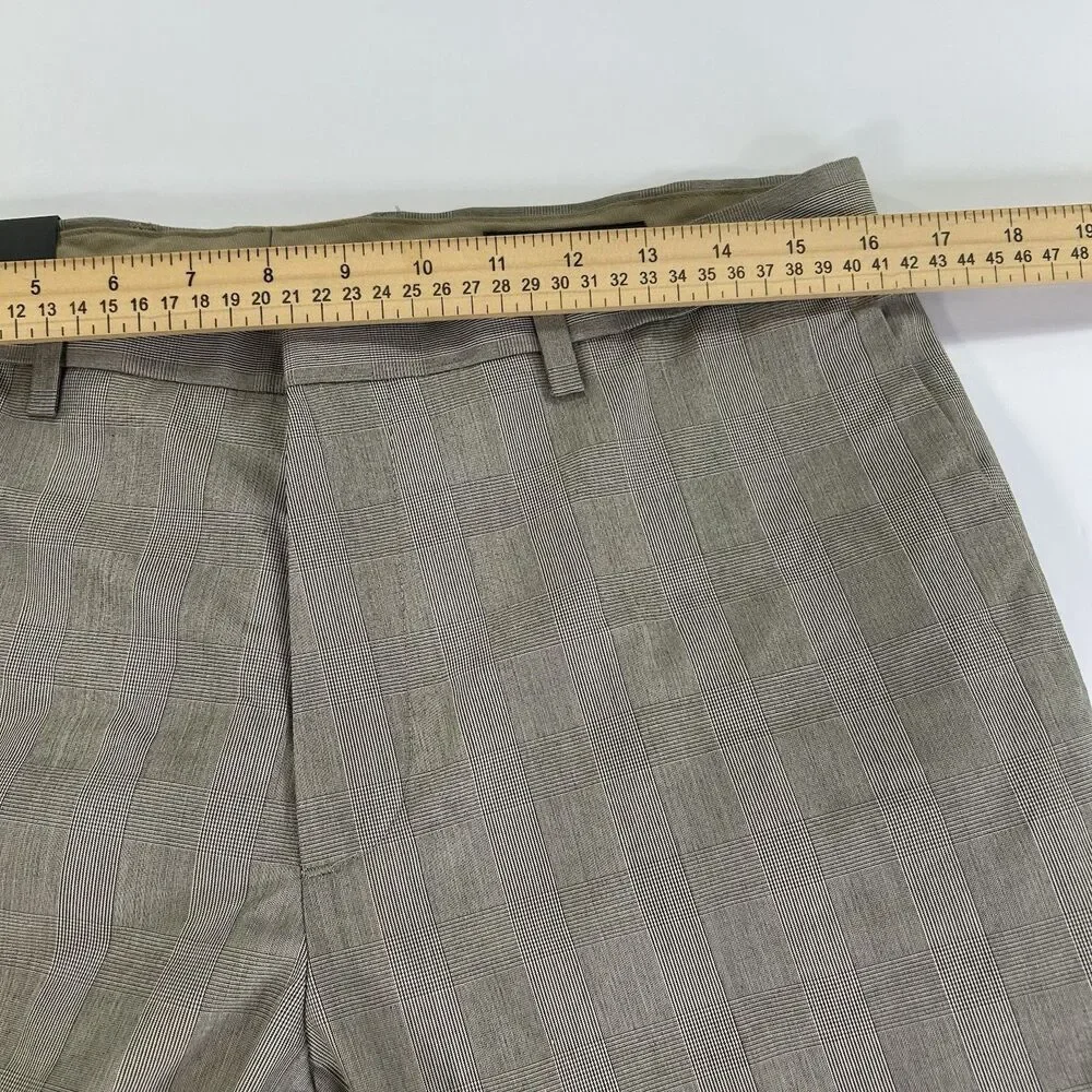 NWT Banana Republic Non-Iron Slim Fit 32x32 Brown, Inseam Measures 31