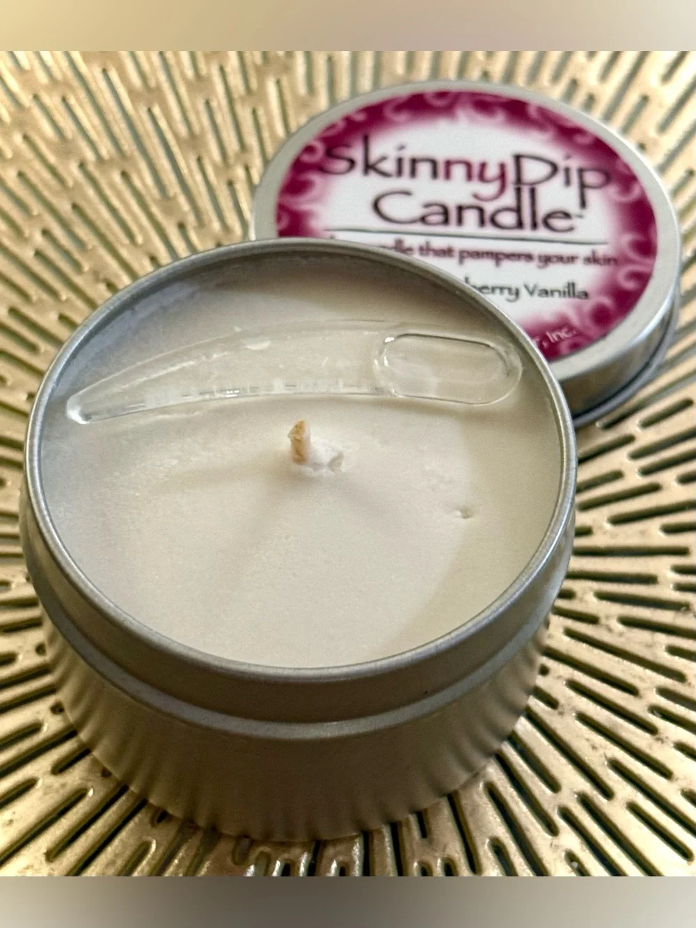 SKINNY DIP || Black Raspberry Vanilla Massage Lotion Candle - 4oz Tin ✨NWT✨