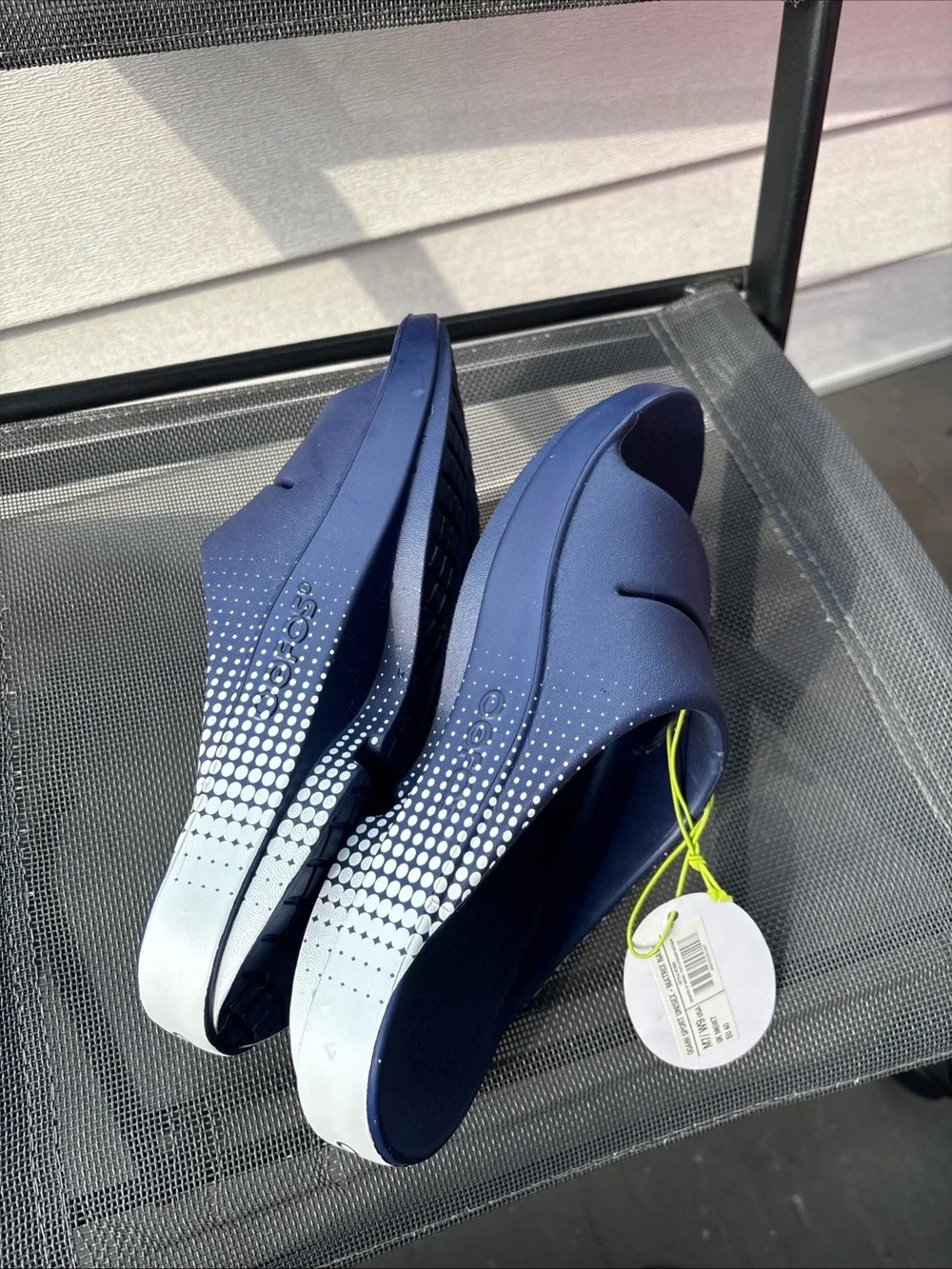 OOFOS OOahh Sport Slide sandals Size 7 Men’s Or Women’s 9 NWT Matrix Navy