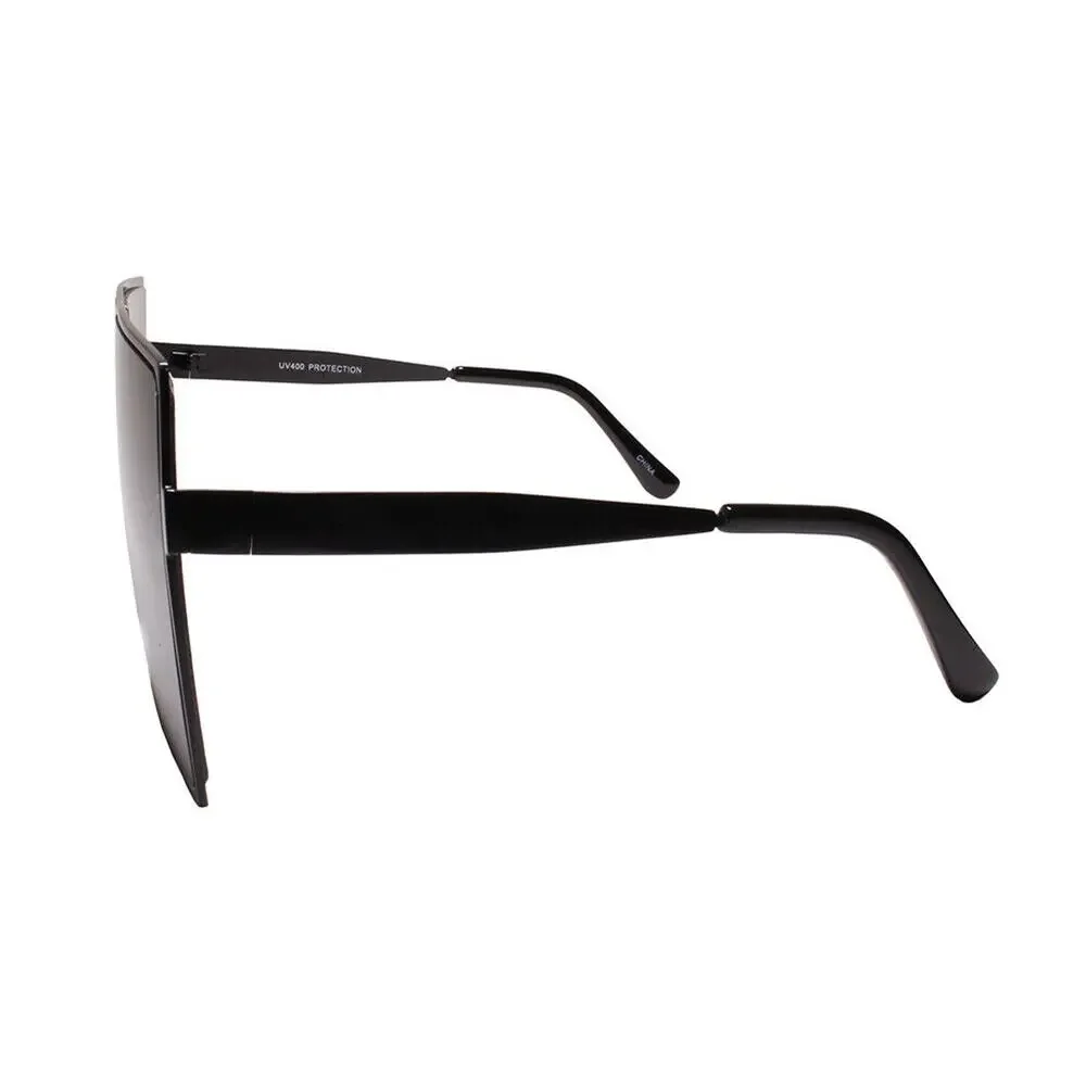 Kiss these sunglasses