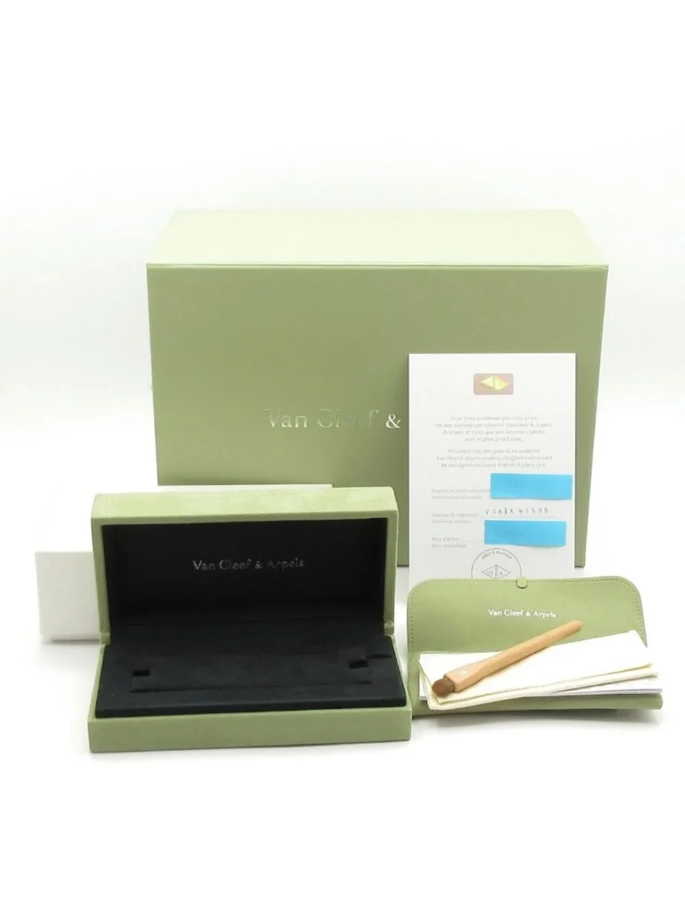 Van Cleef & Arpels number smoke
