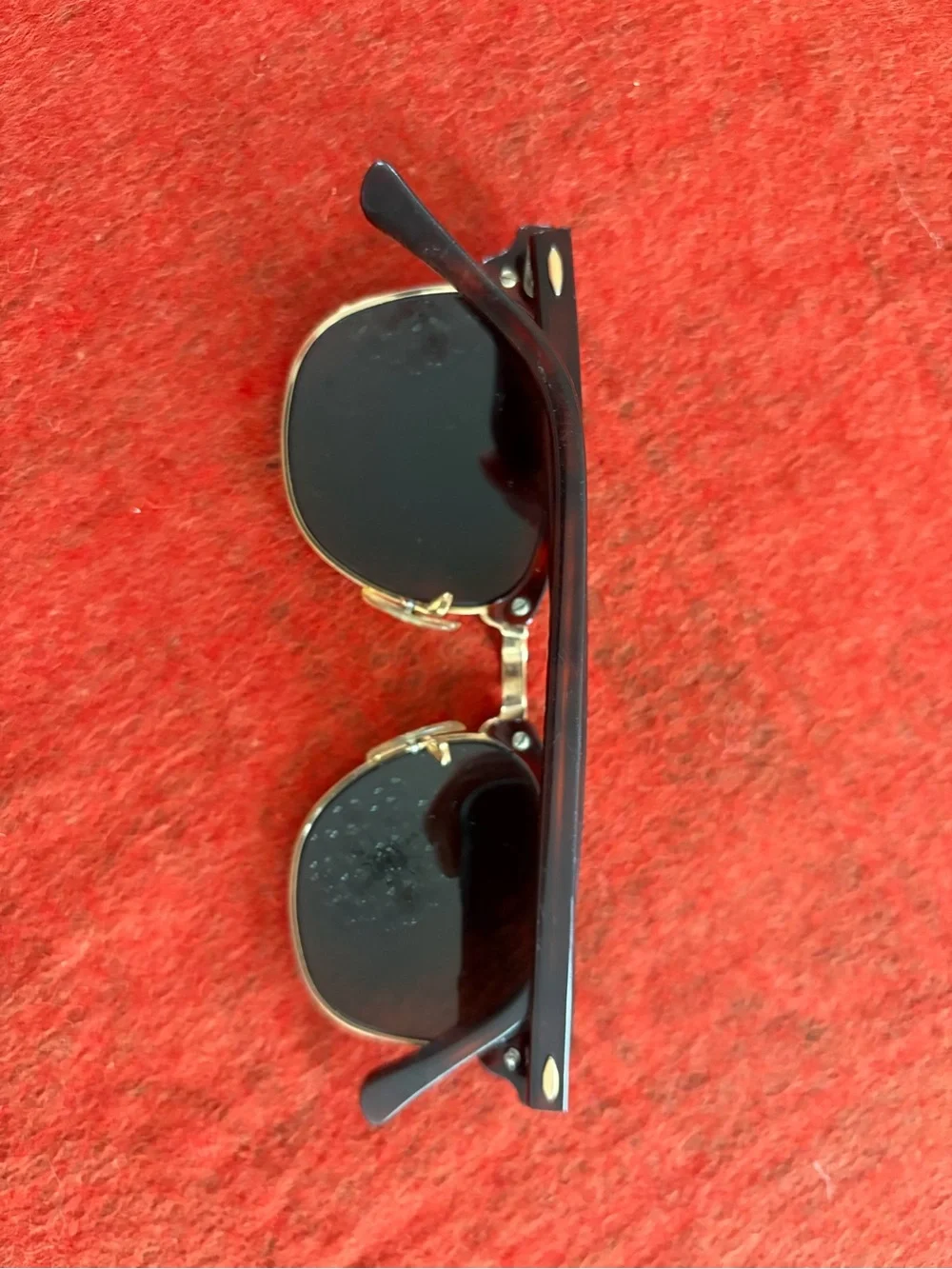 Ray-Ban iconic clubmaster