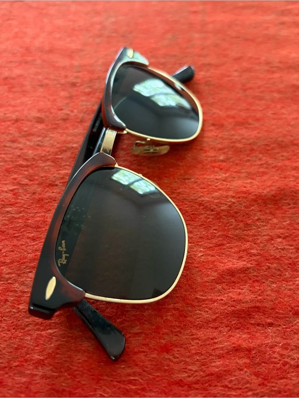 Ray-Ban iconic clubmaster