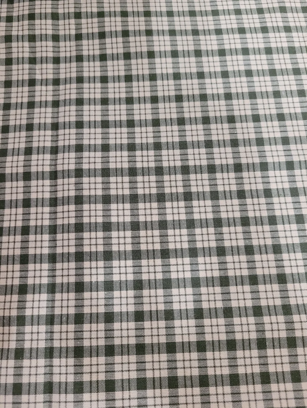Green And Cream Colored Plaid Fabric 1 Yard (0802)