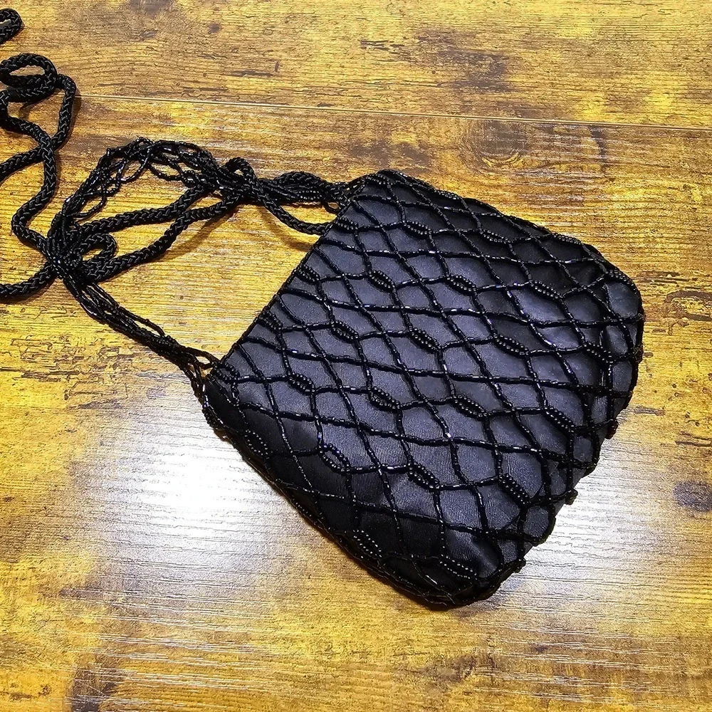 La Regale Black Beaded Clutch