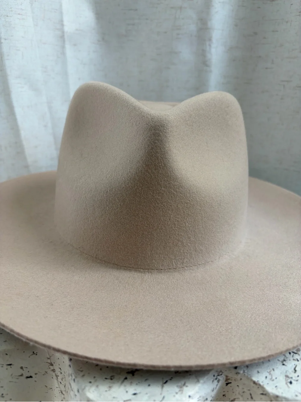 Gigi Pip Cream 3