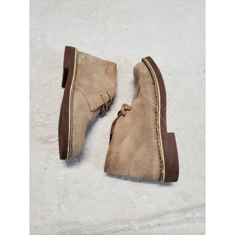 Clarks Beige Sand Tan Suede Leather‎ Laces Chukka Boot Dress Shoes 6.5 Classic