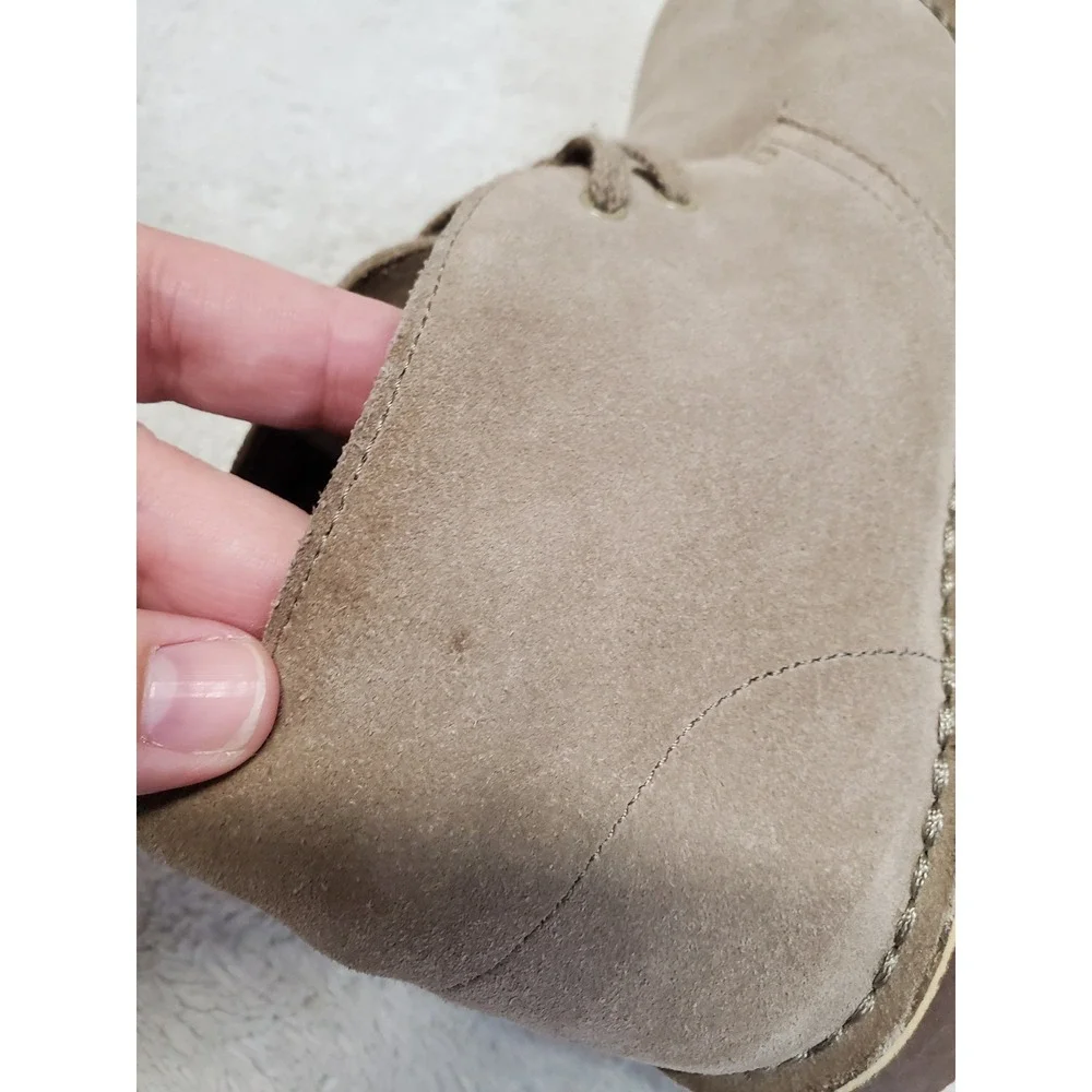 Clarks Beige Sand Tan Suede Leather‎ Laces Chukka Boot Dress Shoes 6.5 Classic