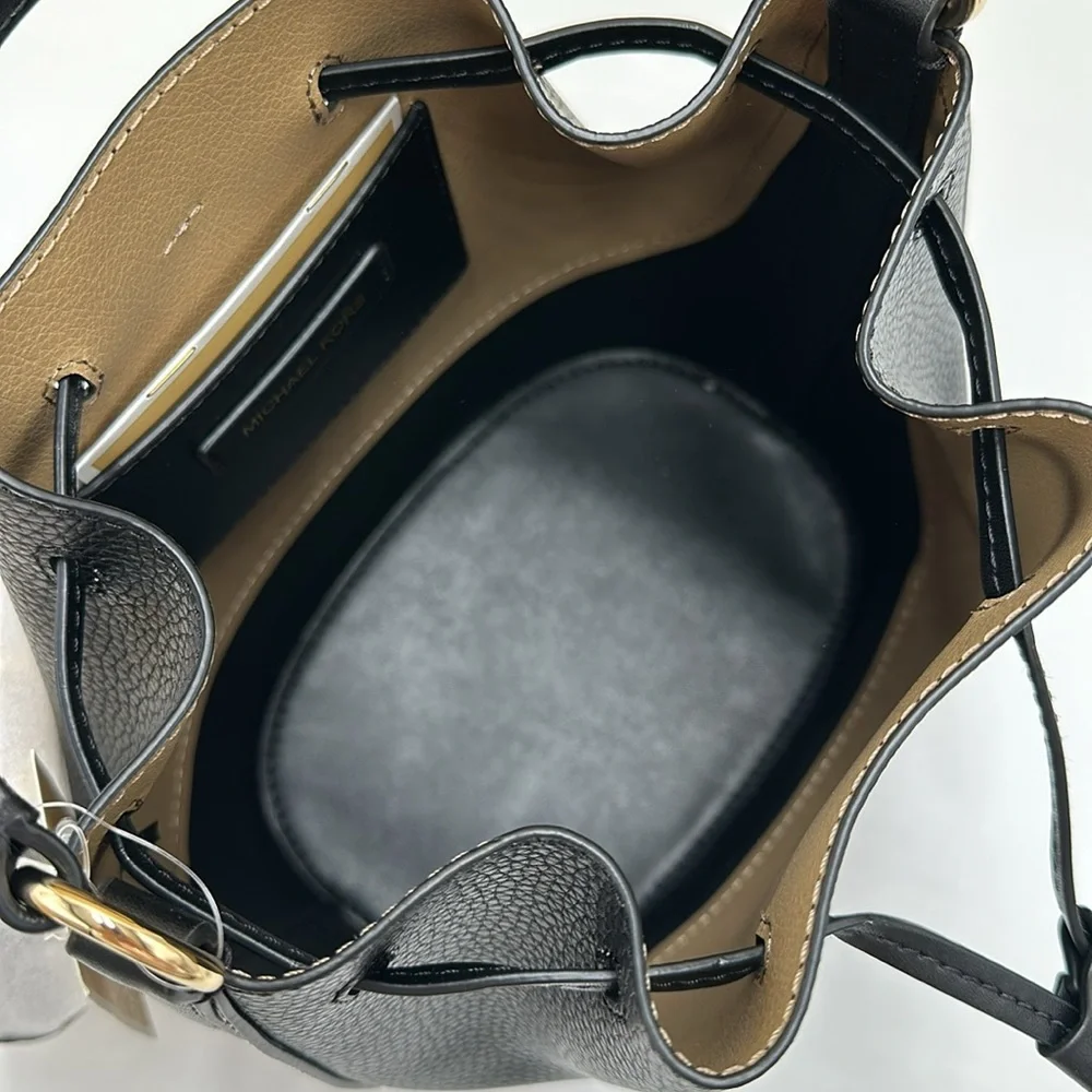 MICHAEL KORS  Reed Medium Pebbled Leather Bucket Bag Black NWT