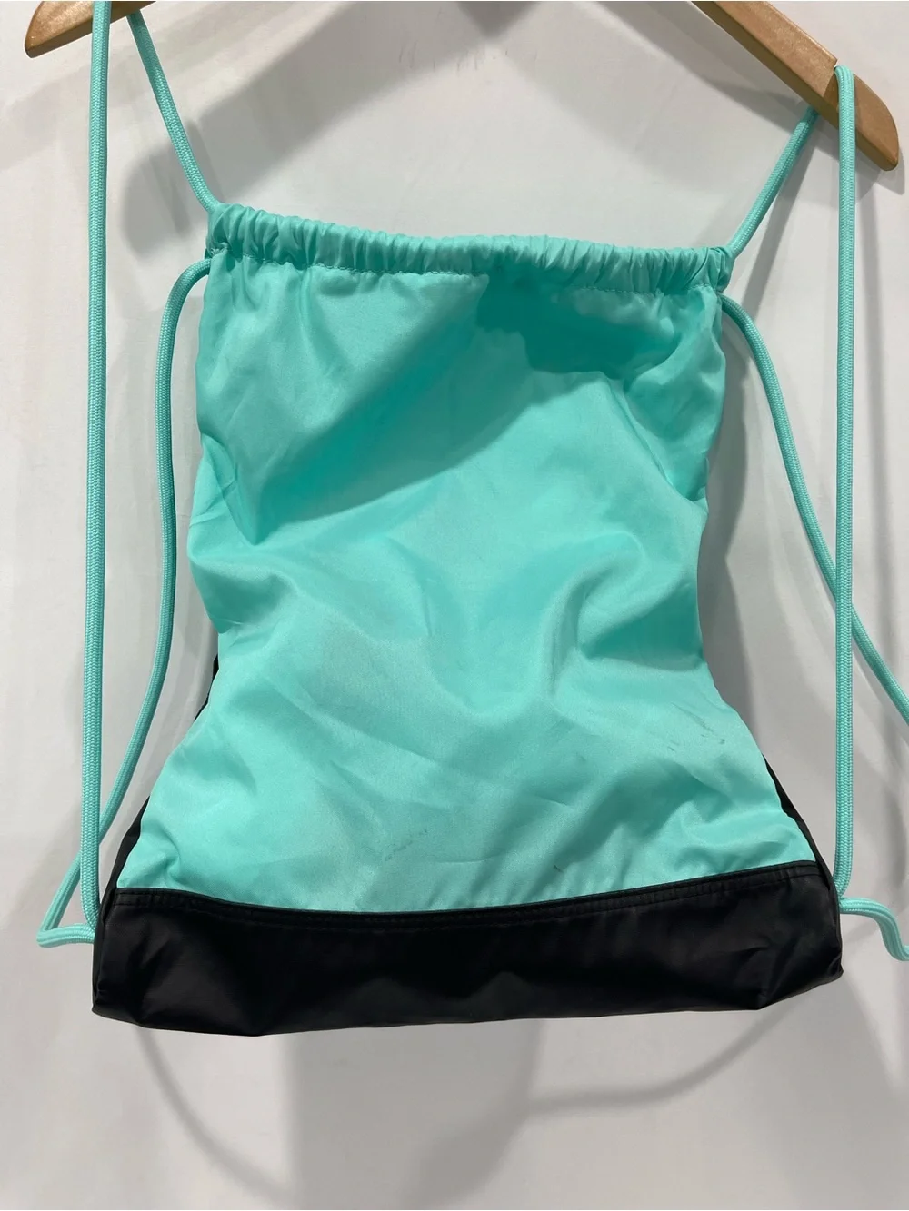 Nike aquamarine string