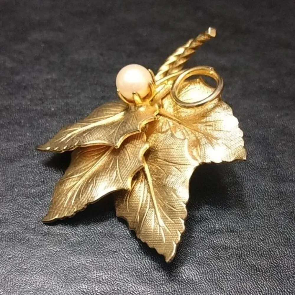 Unbranded pretty gold