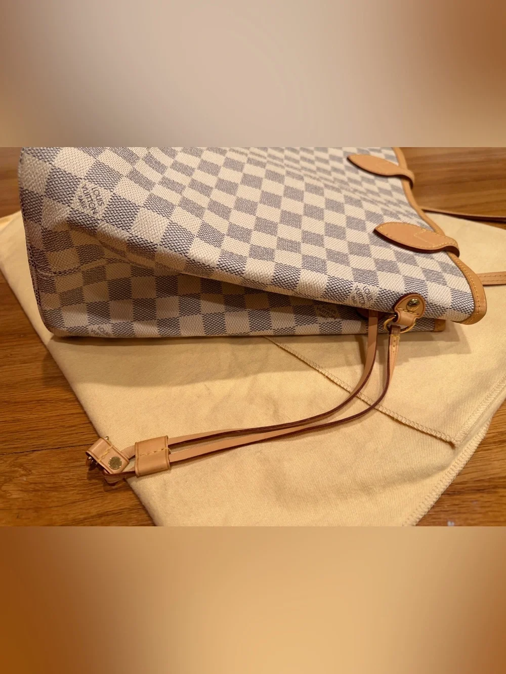 Louis Vuitton selling my