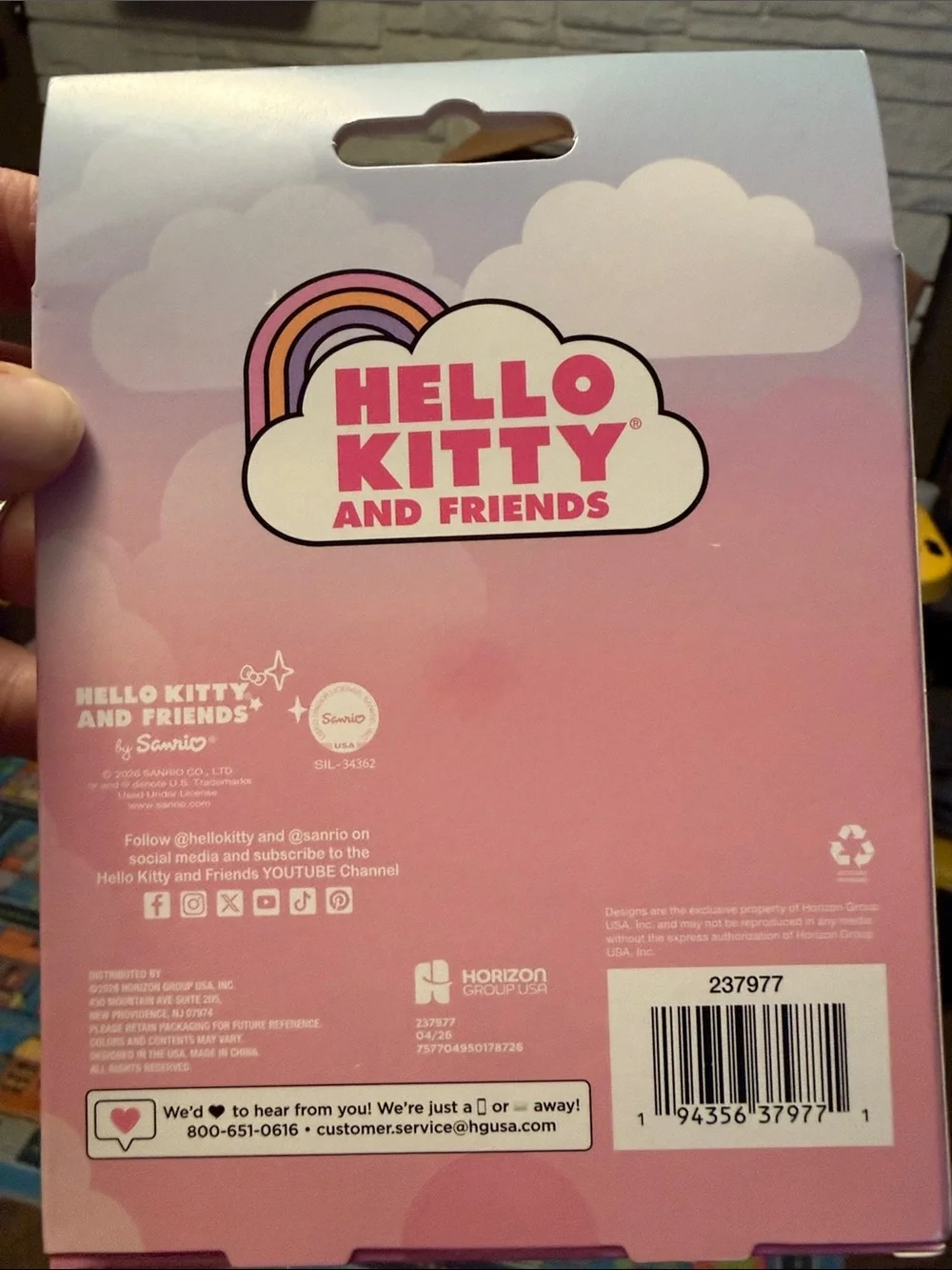 Hello Kitty flakes fans