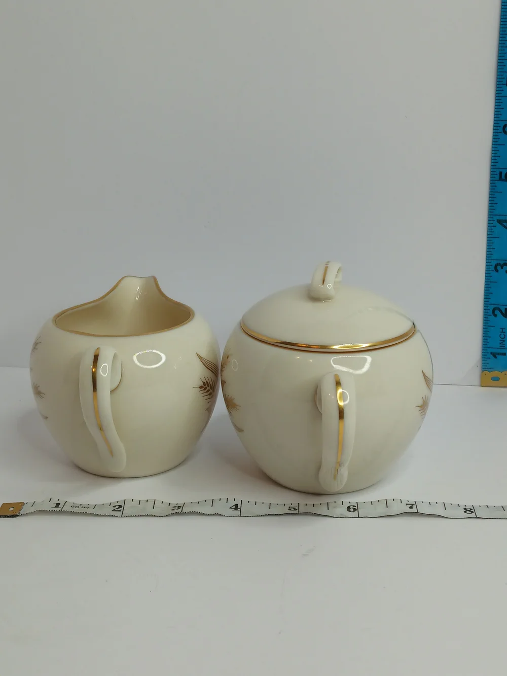Lenox wheat touch cream motif