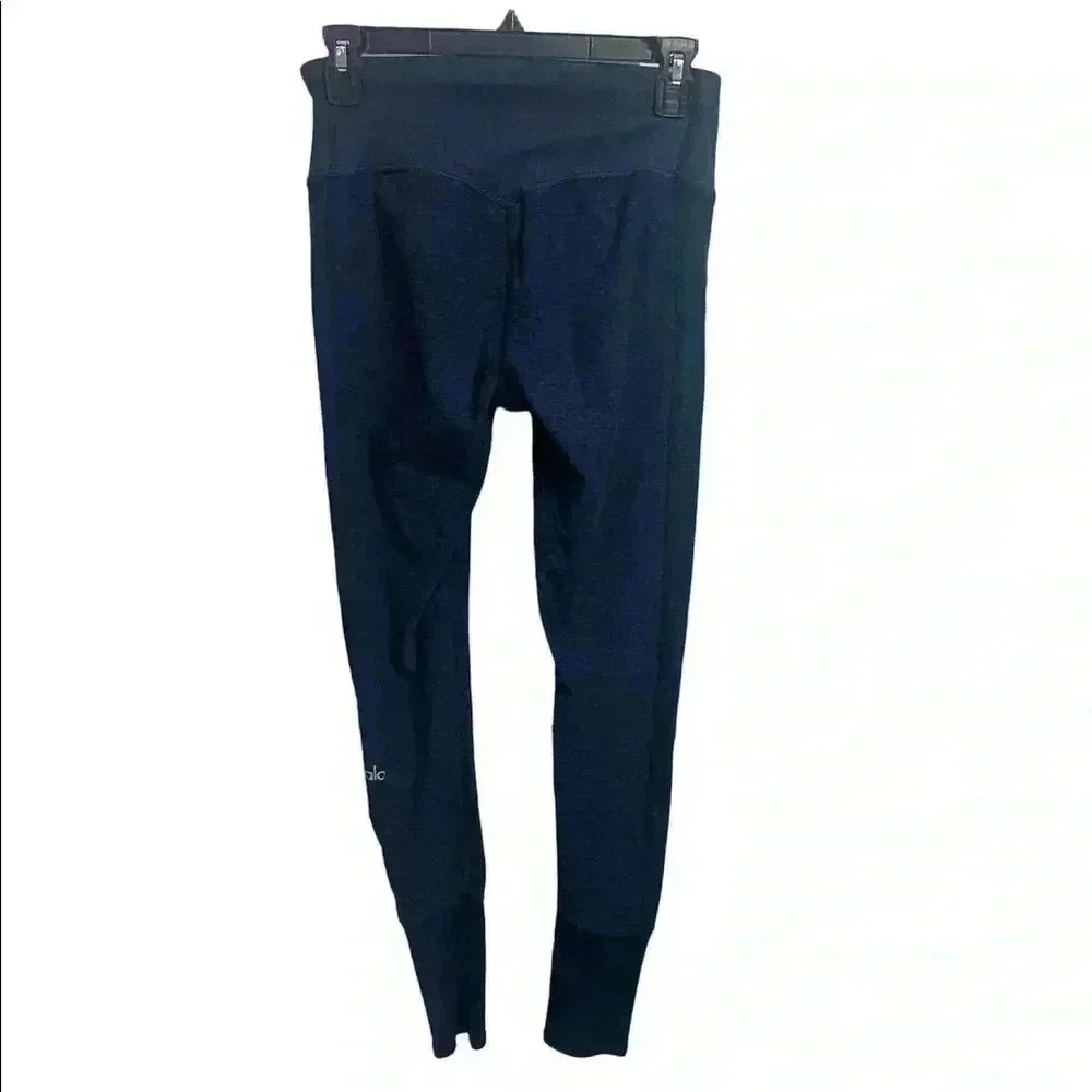 ALO Yoga soft stretchy