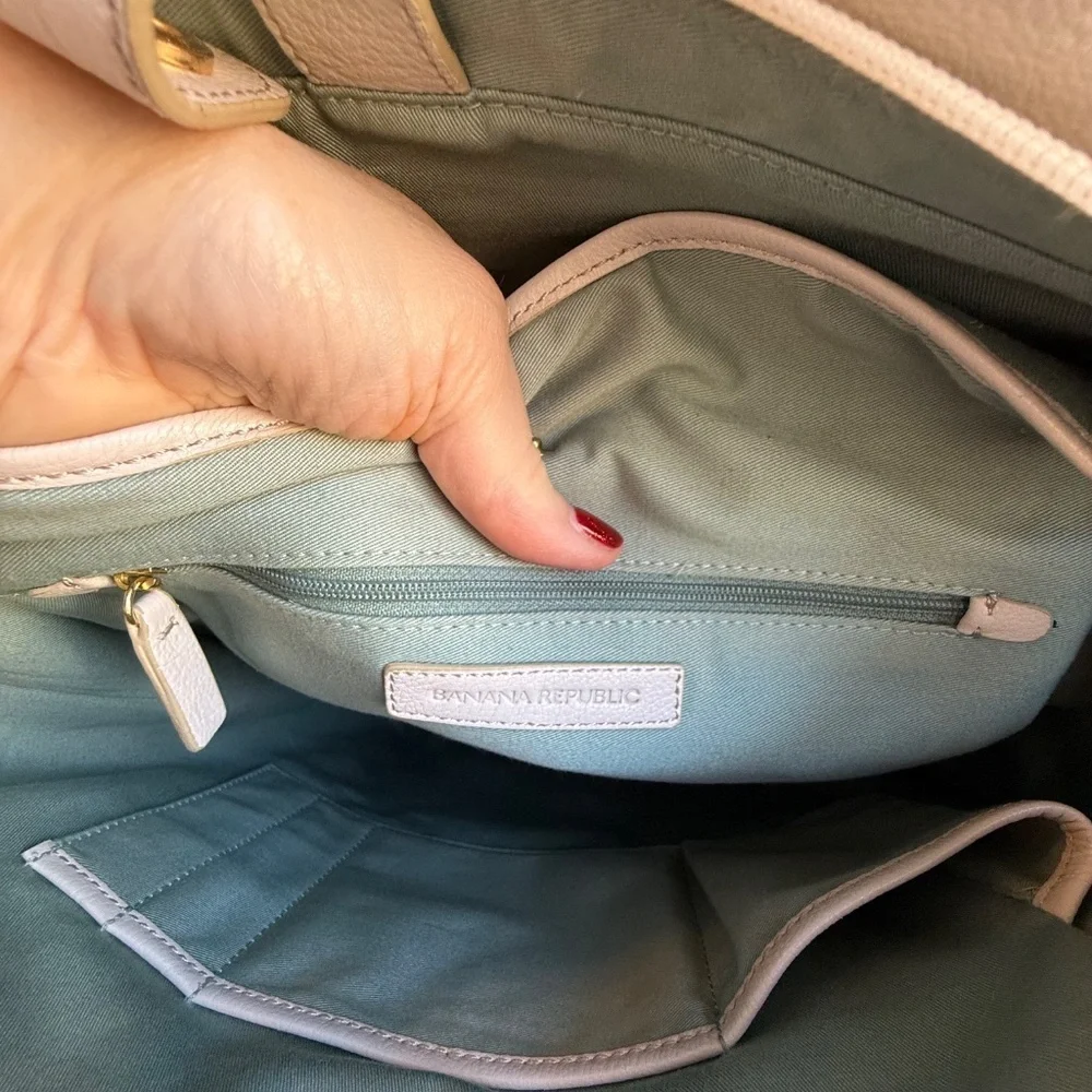 Banana Republic current item