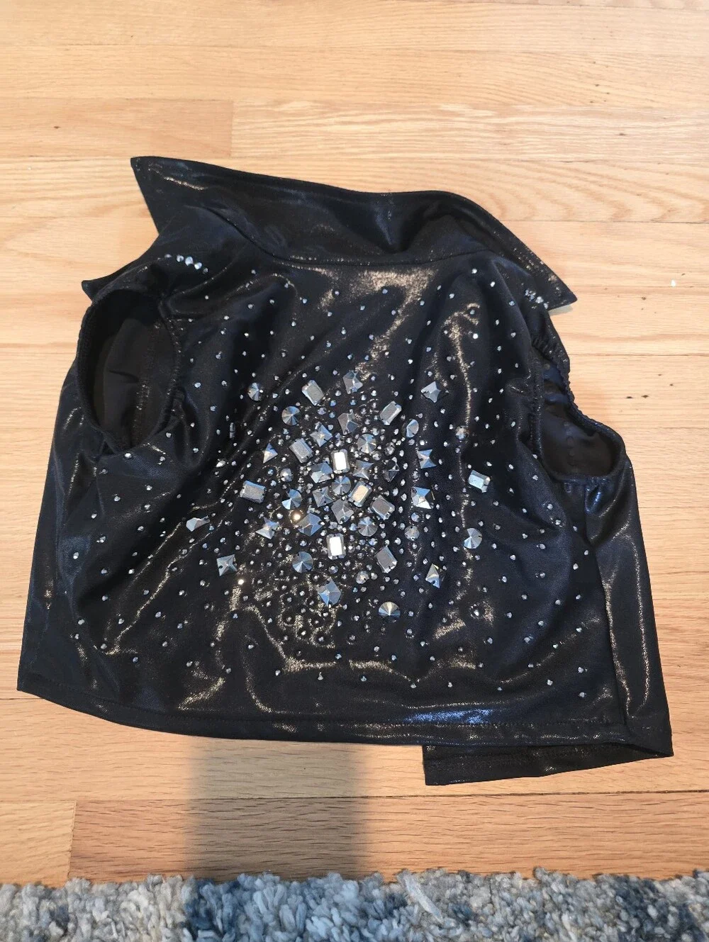 glamour costumes sleek black