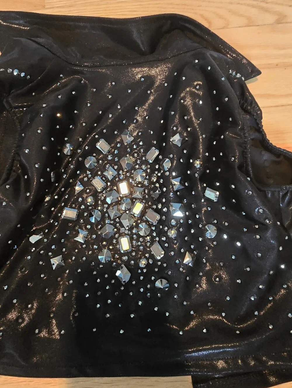 glamour costumes sleek black