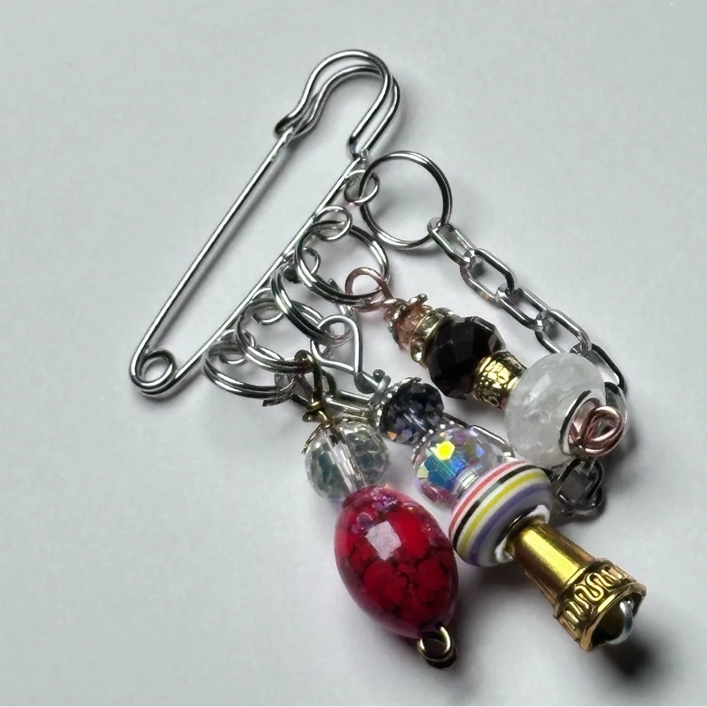 Artisan multicolor wire