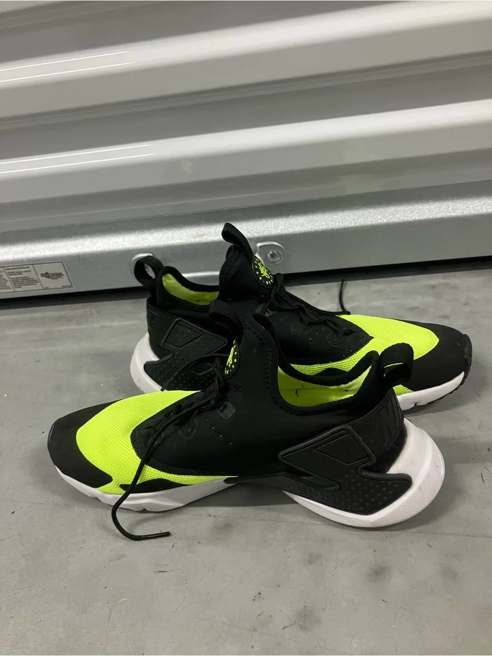 AIR HUARACHE DRIFT 'BLACK VOLT' Boys 7