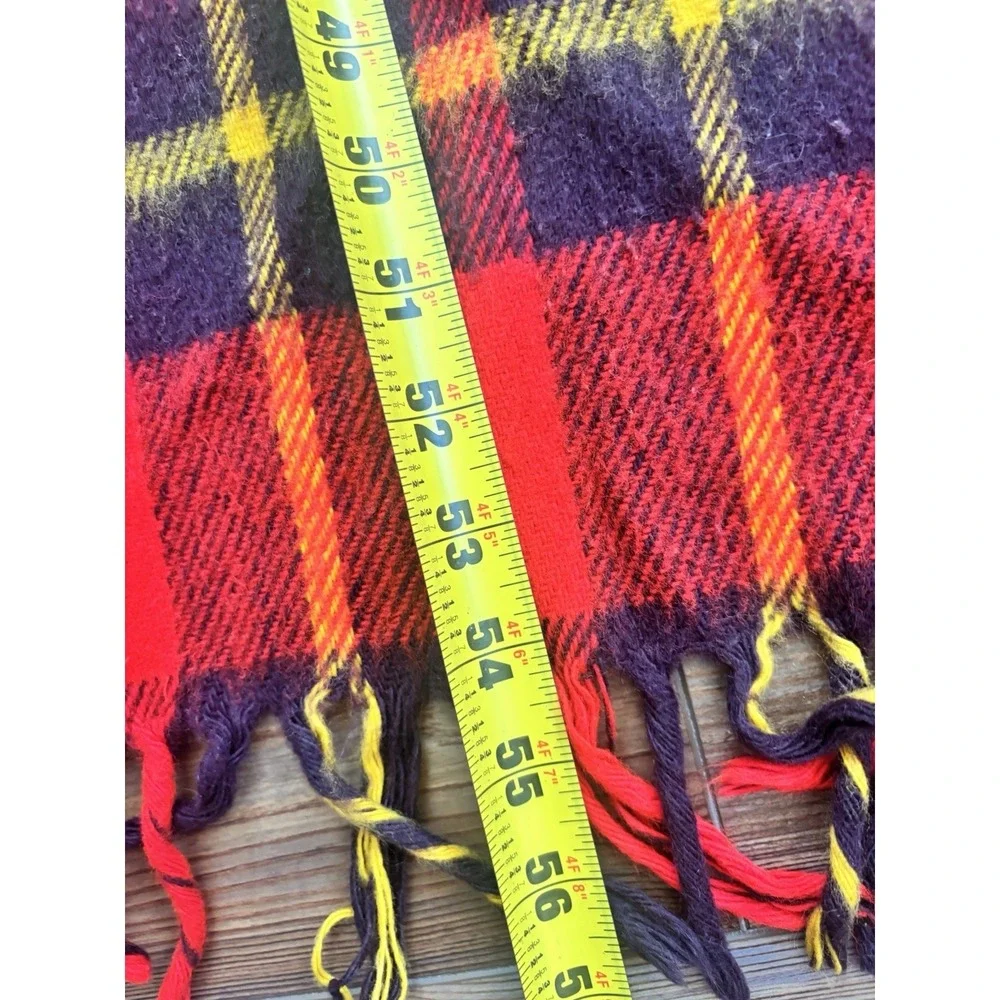 Faribo Red Tartan Plaid 100% Acrylic Blanket Throw Stadium Holiday 54x52‎