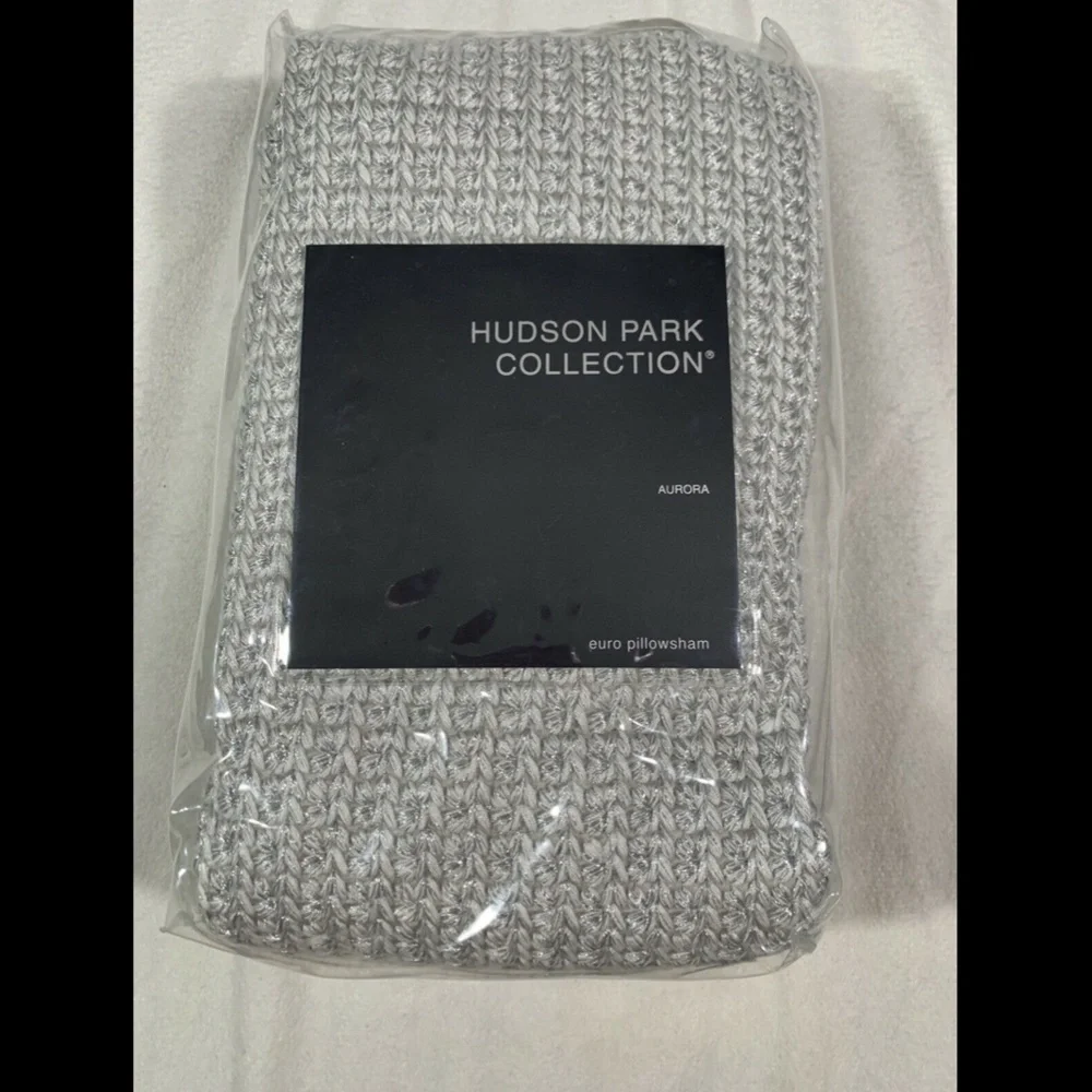 NIB [ 1 European Euro‎ ] Sham Pillow for Hudson Park Aurora