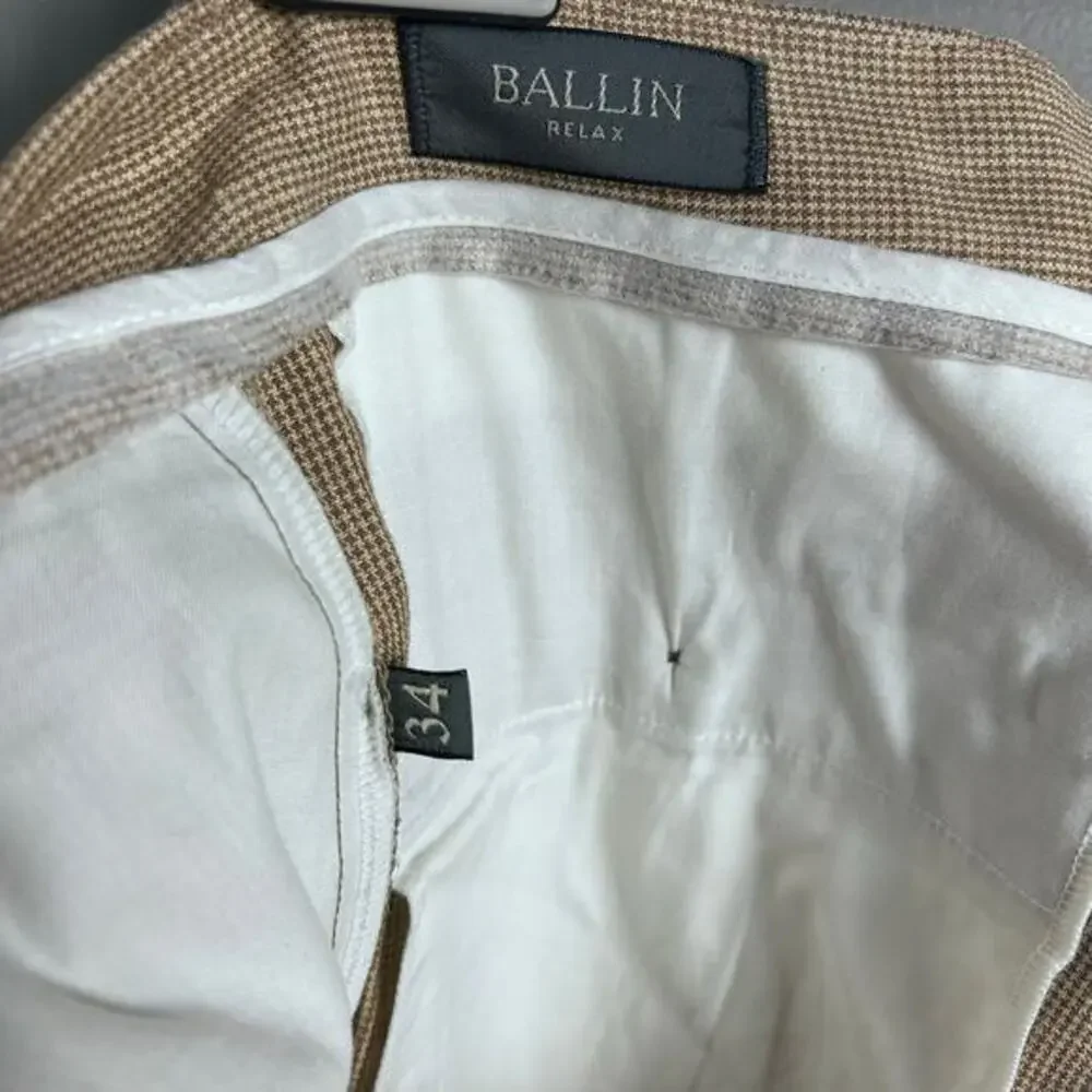Ballin excellent unlined