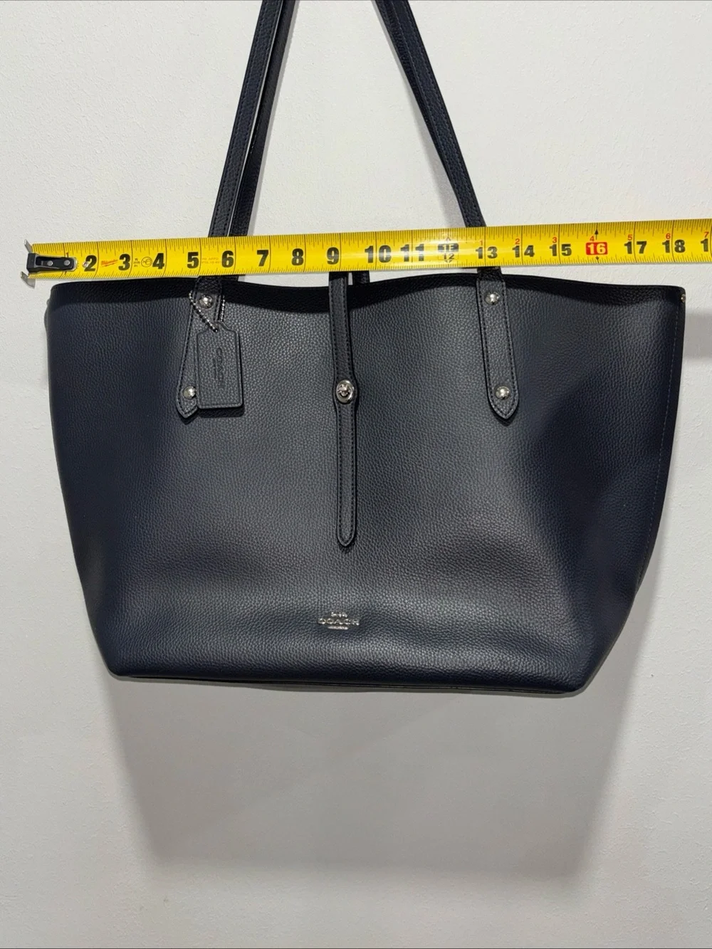 Coach authentic market