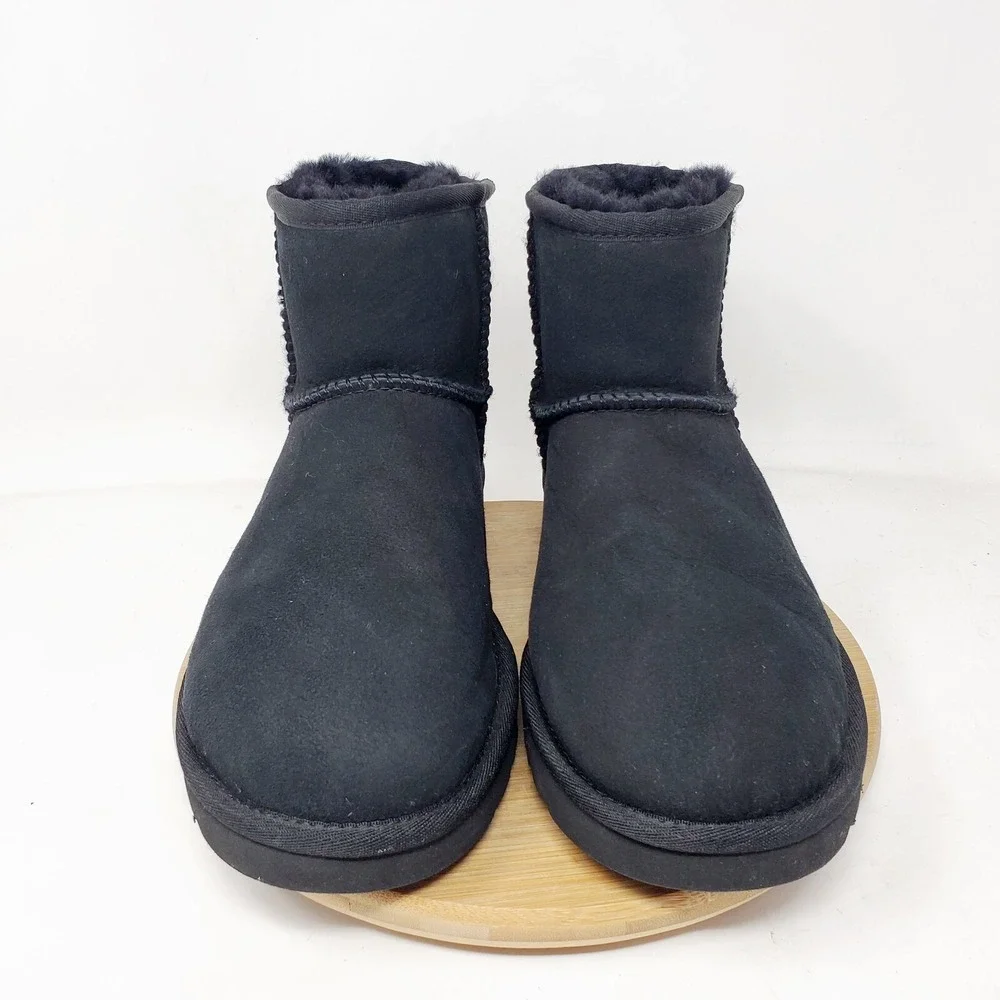 UGG Classic Mini II Boots Womens 9 Black Suede Shearling‎ Lined Shoes