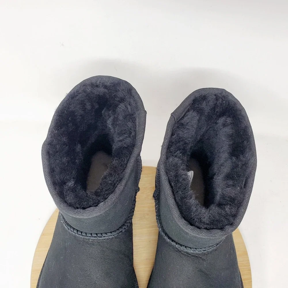 UGG Classic Mini II Boots Womens 9 Black Suede Shearling‎ Lined Shoes