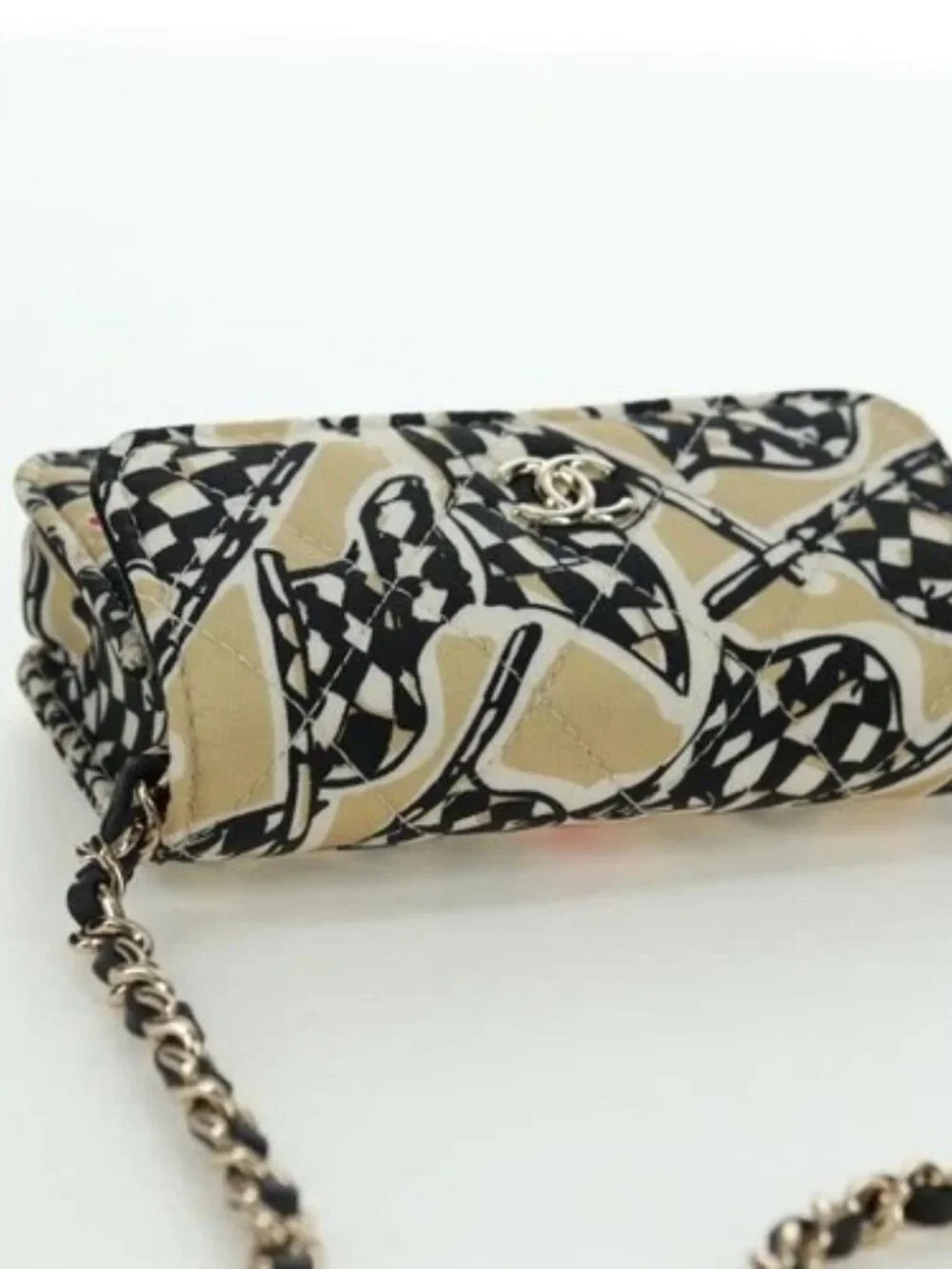 CHANEL brand	chanel color	beige
