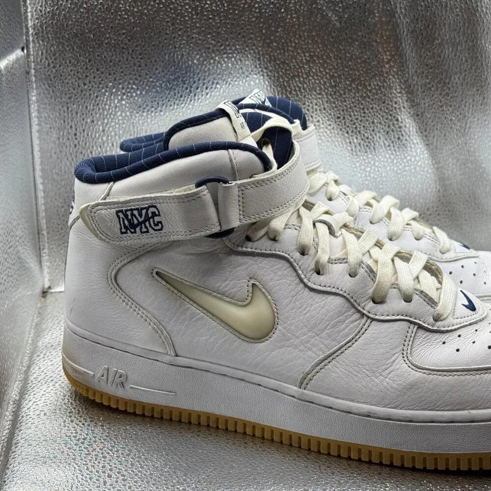 Size 13 Nike Air Force 1 Mid QS NYC Yankees‎ Mens White Sneaker Shoes DH5622-100