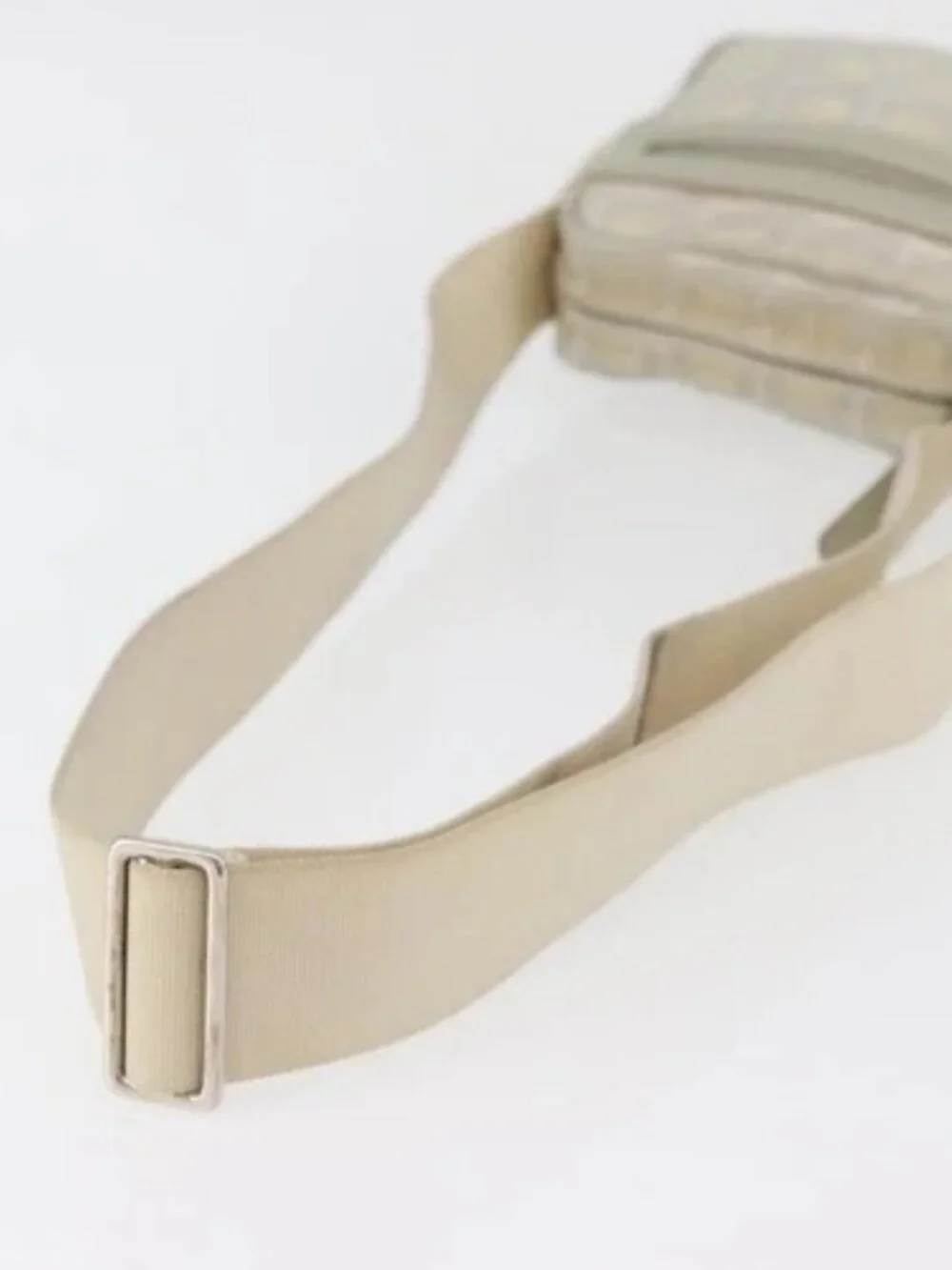 CHANEL 7inch metal