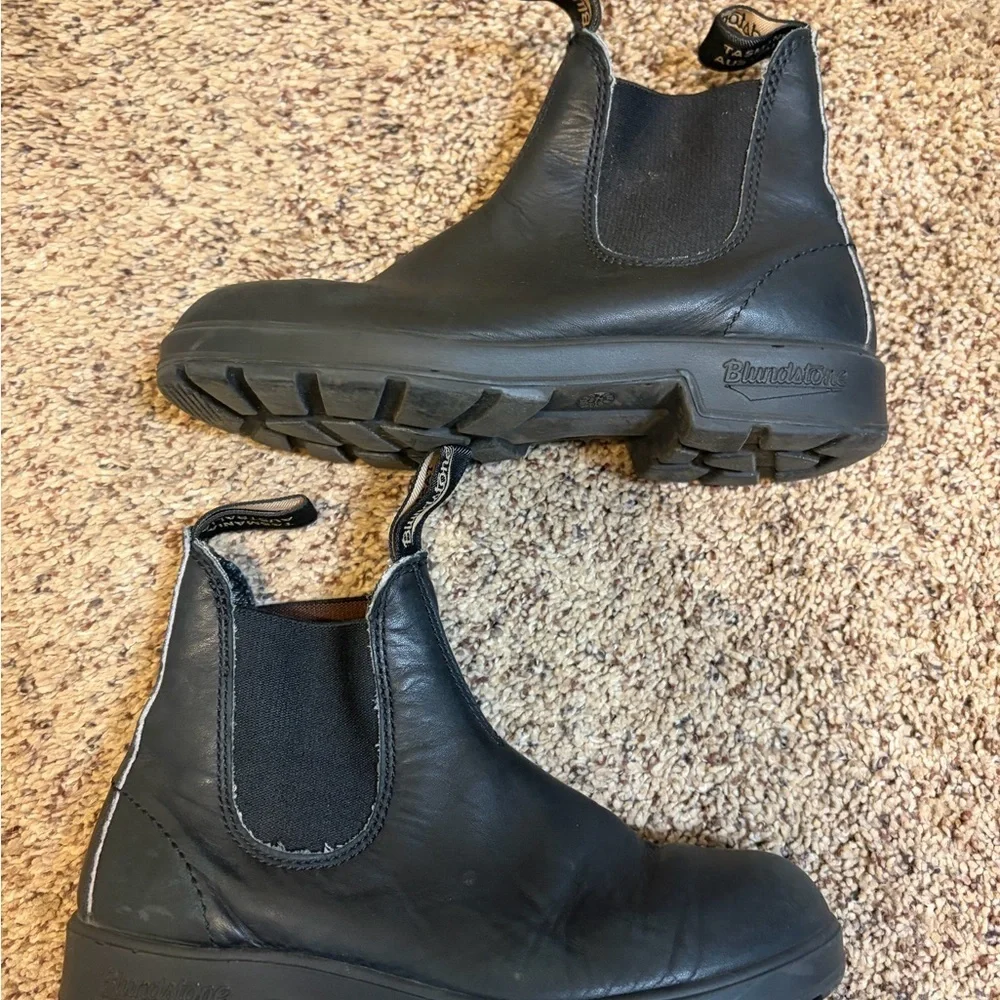 Blundstone 510 black leather Chelsea boots 3au 6us