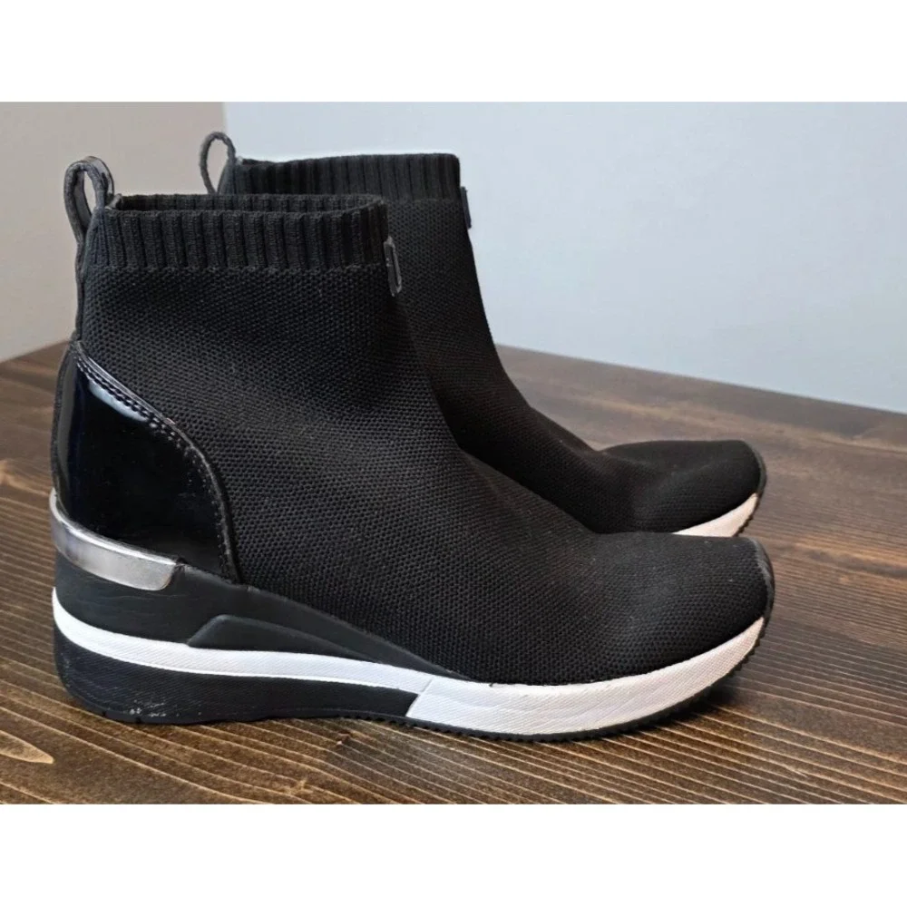 MICHAEL KORS Skyler Women's Boots Size 5 M Black Pull On Platform Ankle Shoes‎