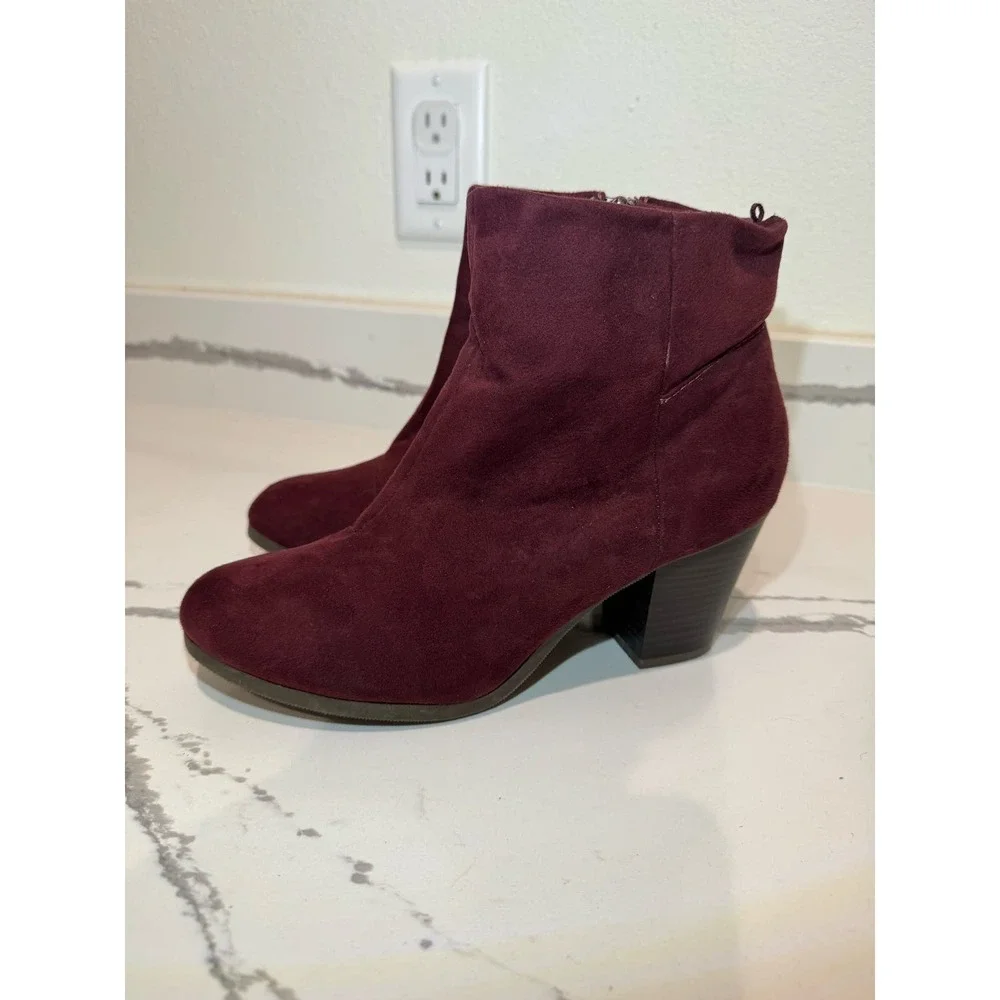 Old Navy Suede Booties Zip Up Heeled Boots Size 8 Wine Merlot‎