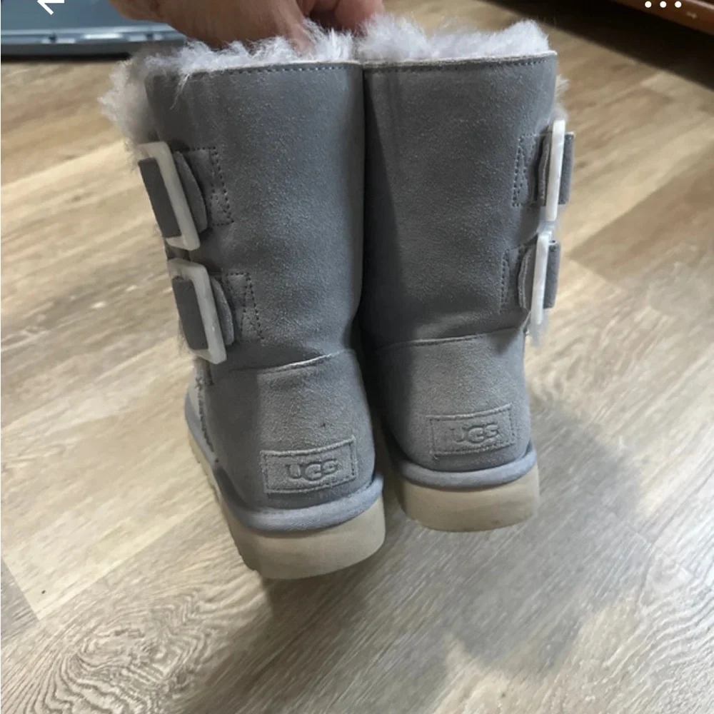 UGG cozy gray