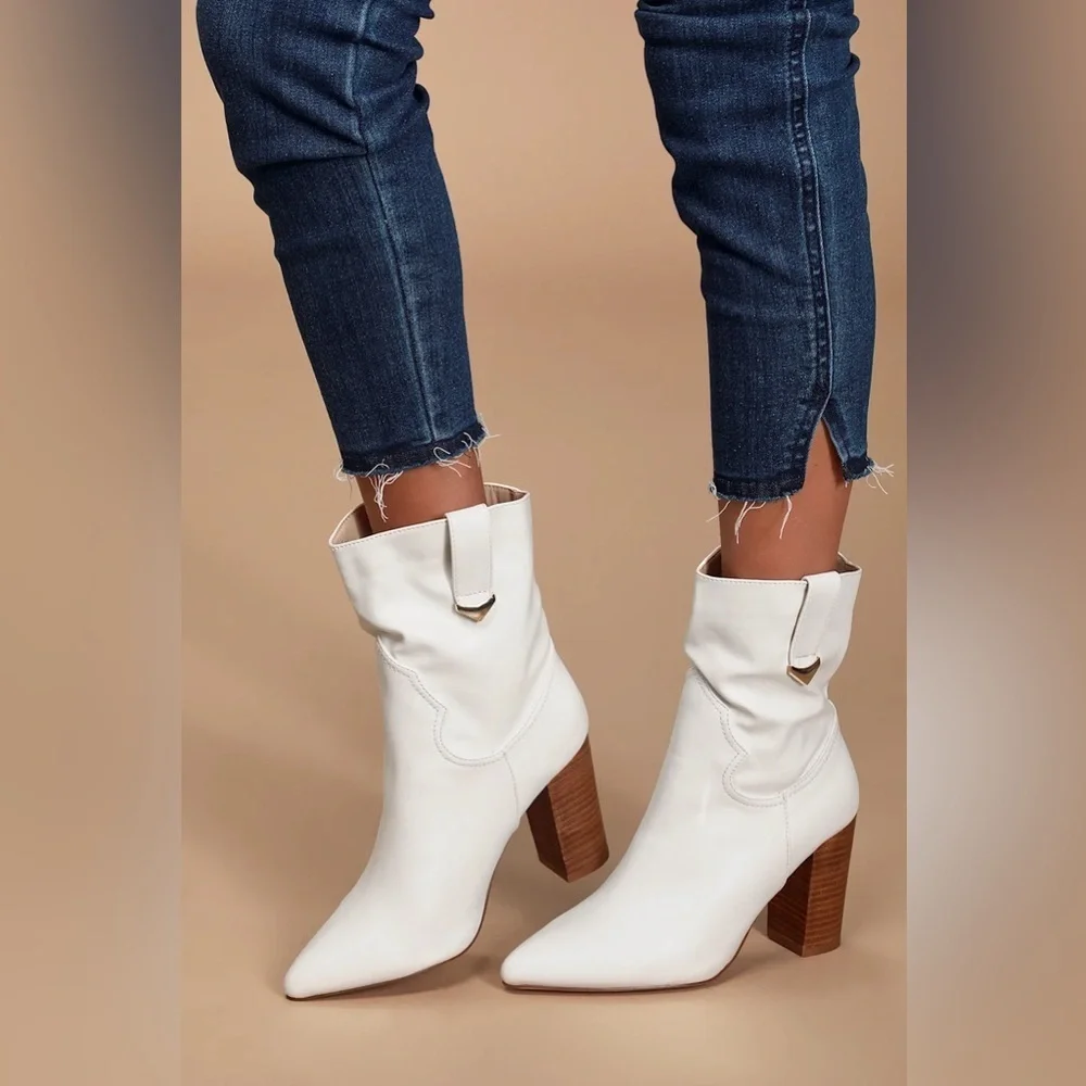 Lulus | Taryne White Pointed-Toe Booties Size 9 Boho Western Fall Vibes
